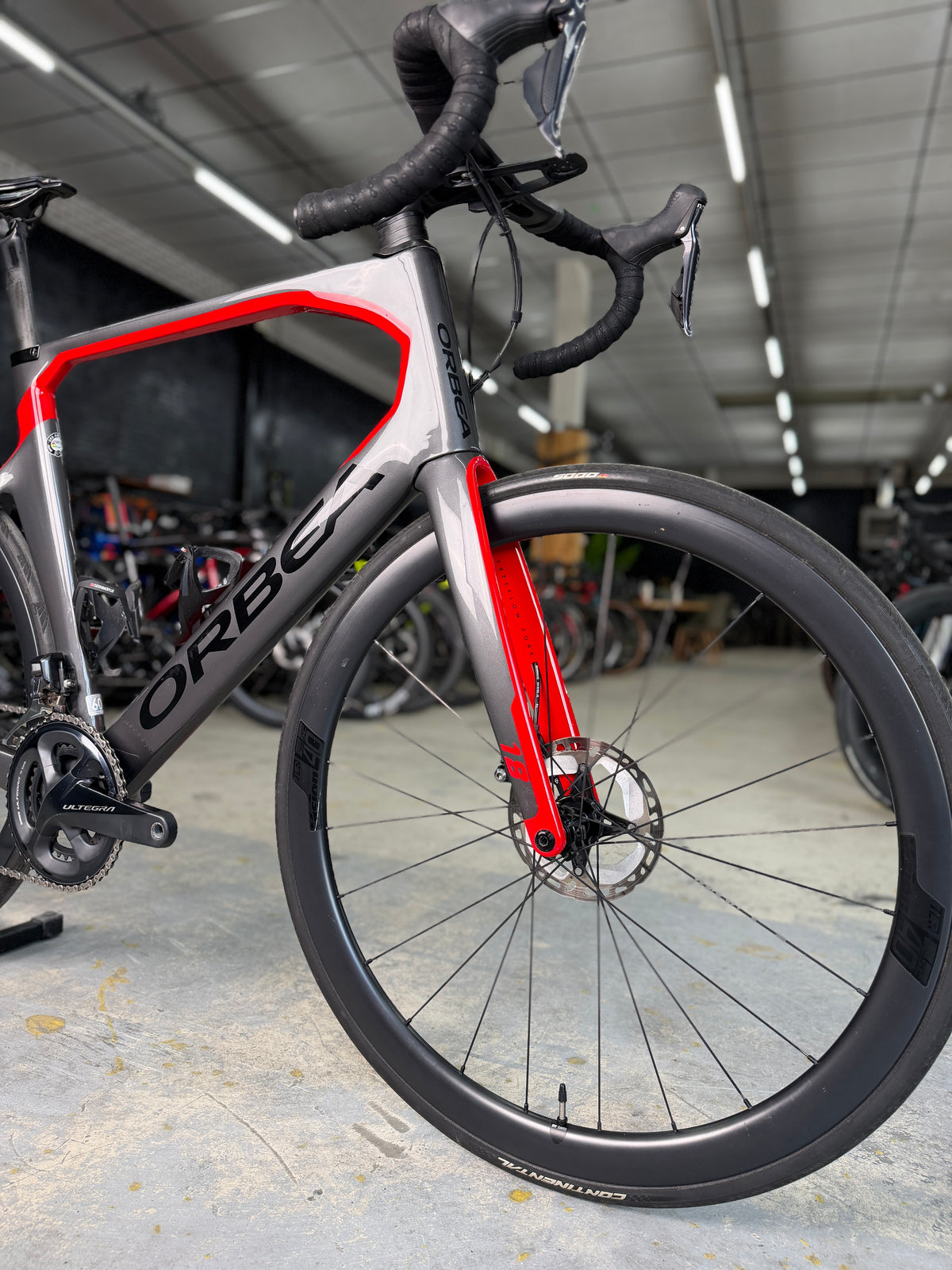 Orbea Orca Aero M20i Di2 Carbon Racefiets