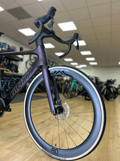 Giant Propel Advanced Pro 1 AXS Carbon Road Bike