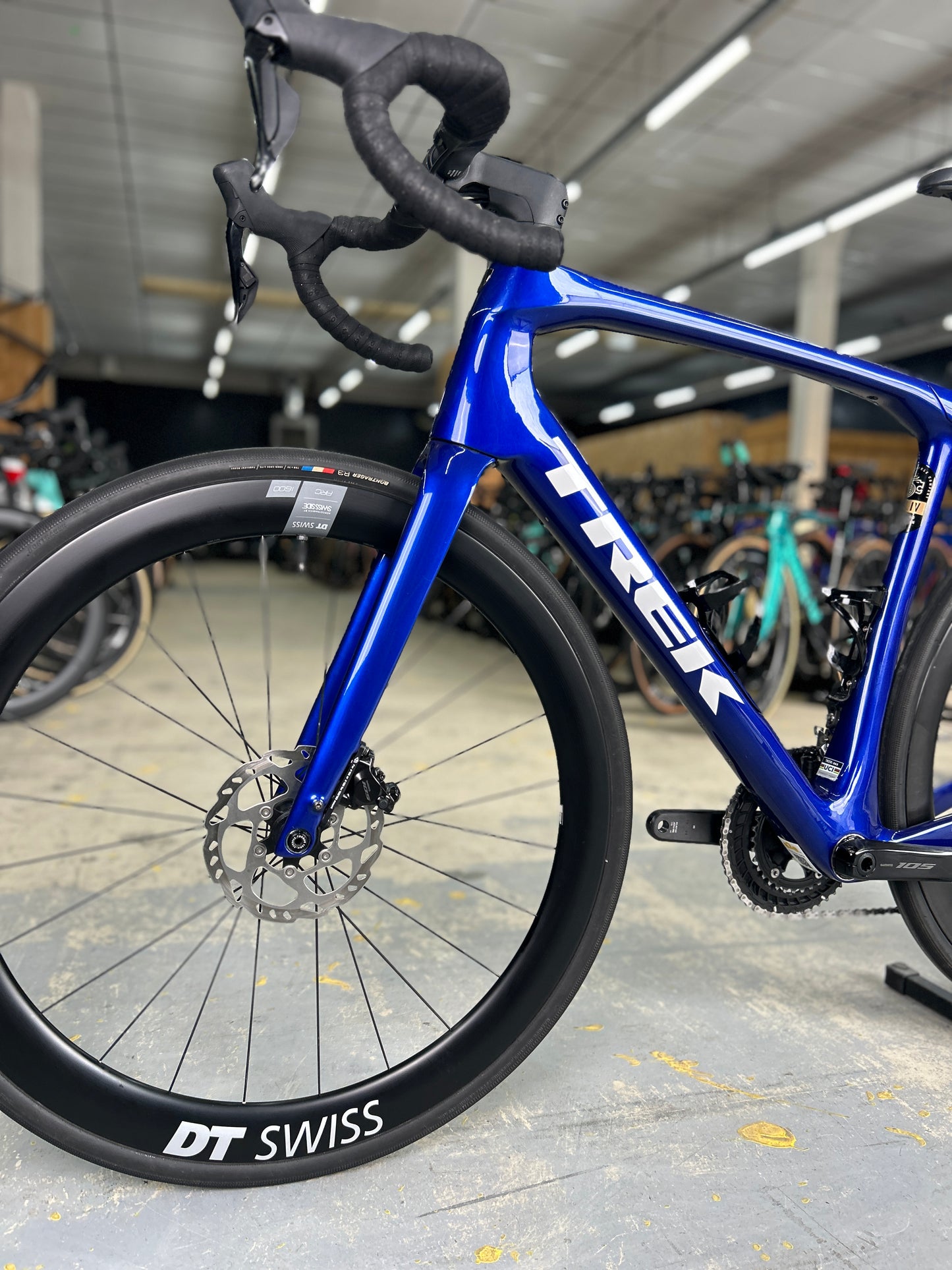 Trek Domane SL6 Di2 Carbon Road Bike