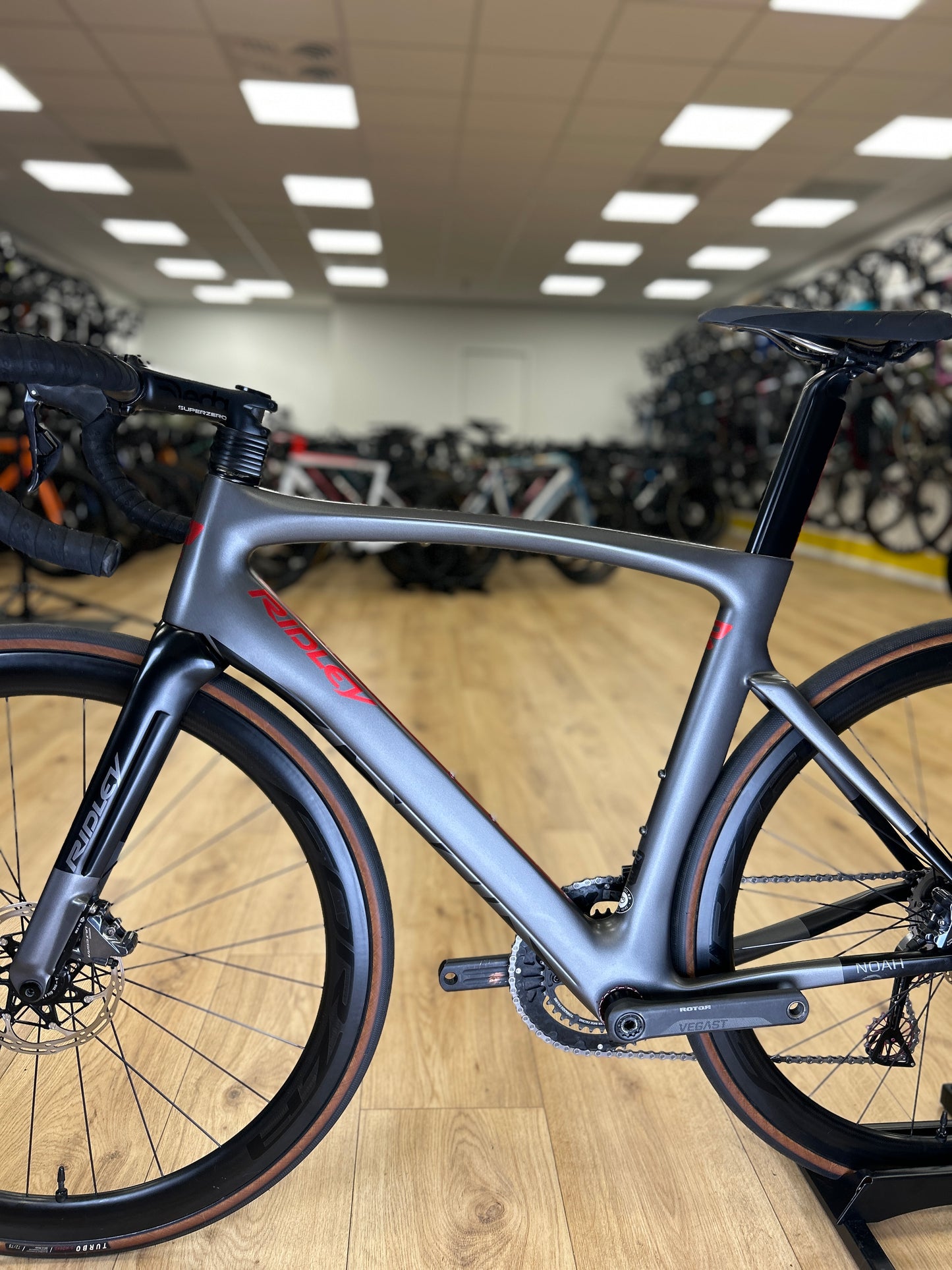 Ridley Noah Di2 Carbon Racefiets