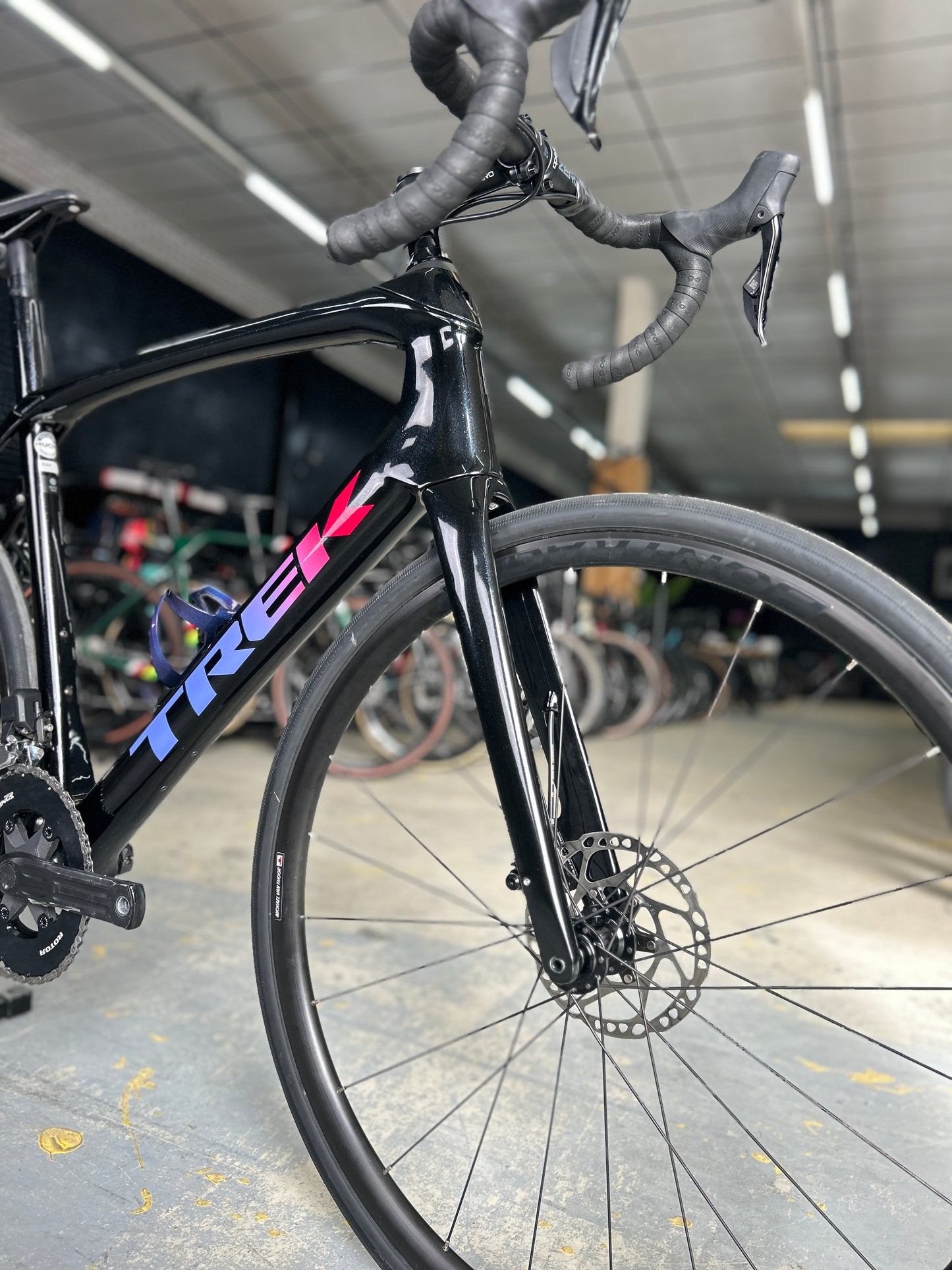Trek Domane SL4 Di2 Carbon Road Bike