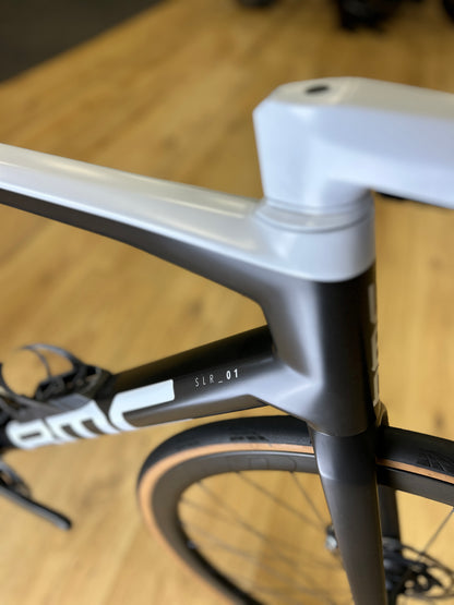 BMC Teammachine SLR01 Red eTap Carbon Racefiets