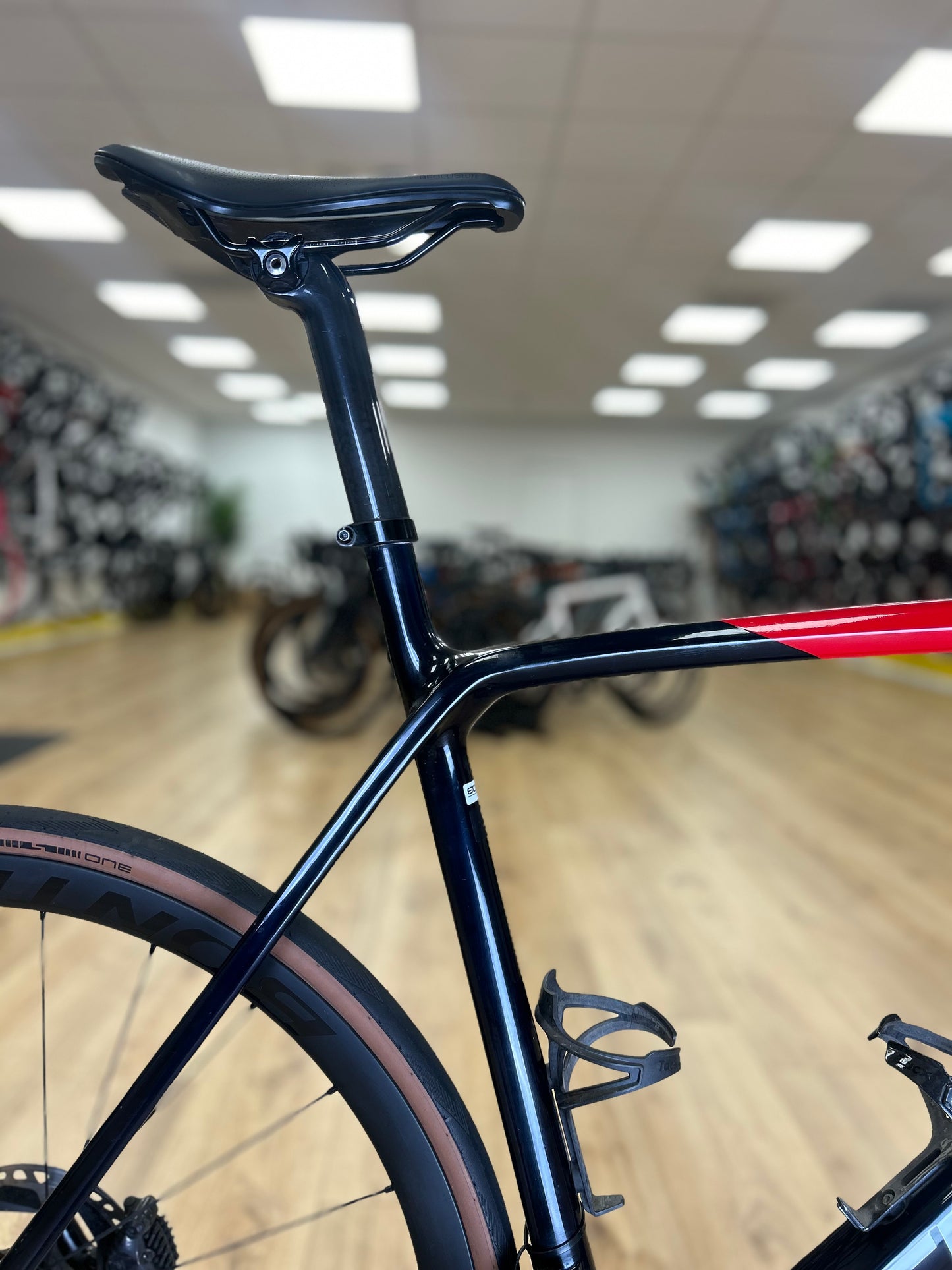 Trek Emonda SLR Di2 Carbon Racefiets MT60