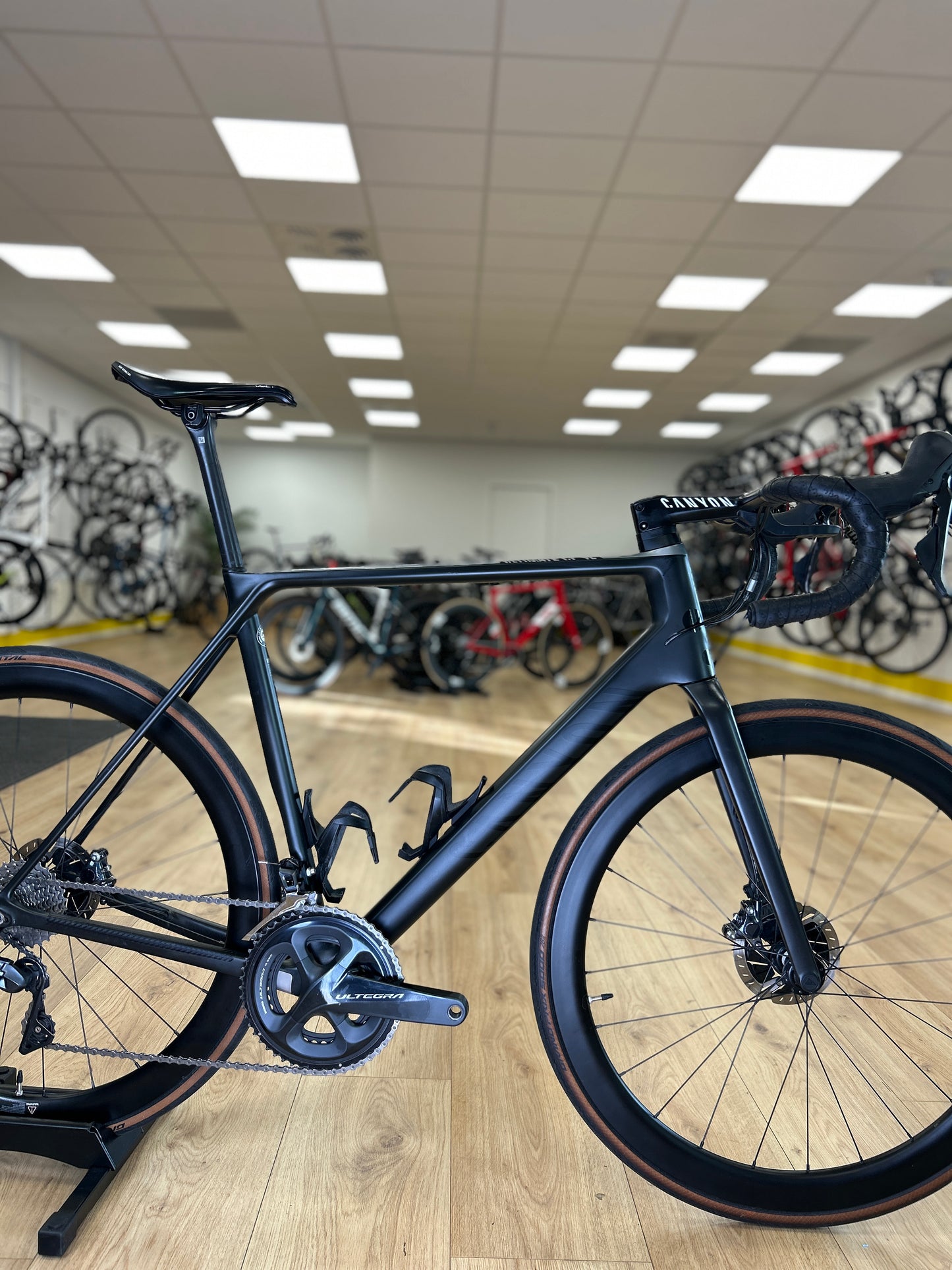 Canyon Ultimate CF SL Disc Carbon Racefiets
