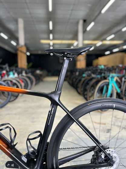 Giant TCR Advanced Pro Disc 0 Di2 Carbon Road Bike