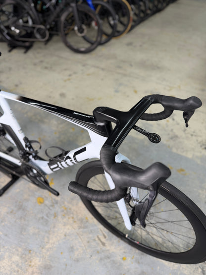 1000km BMC TeamMachine R01 Di2 Carbon Racefiets