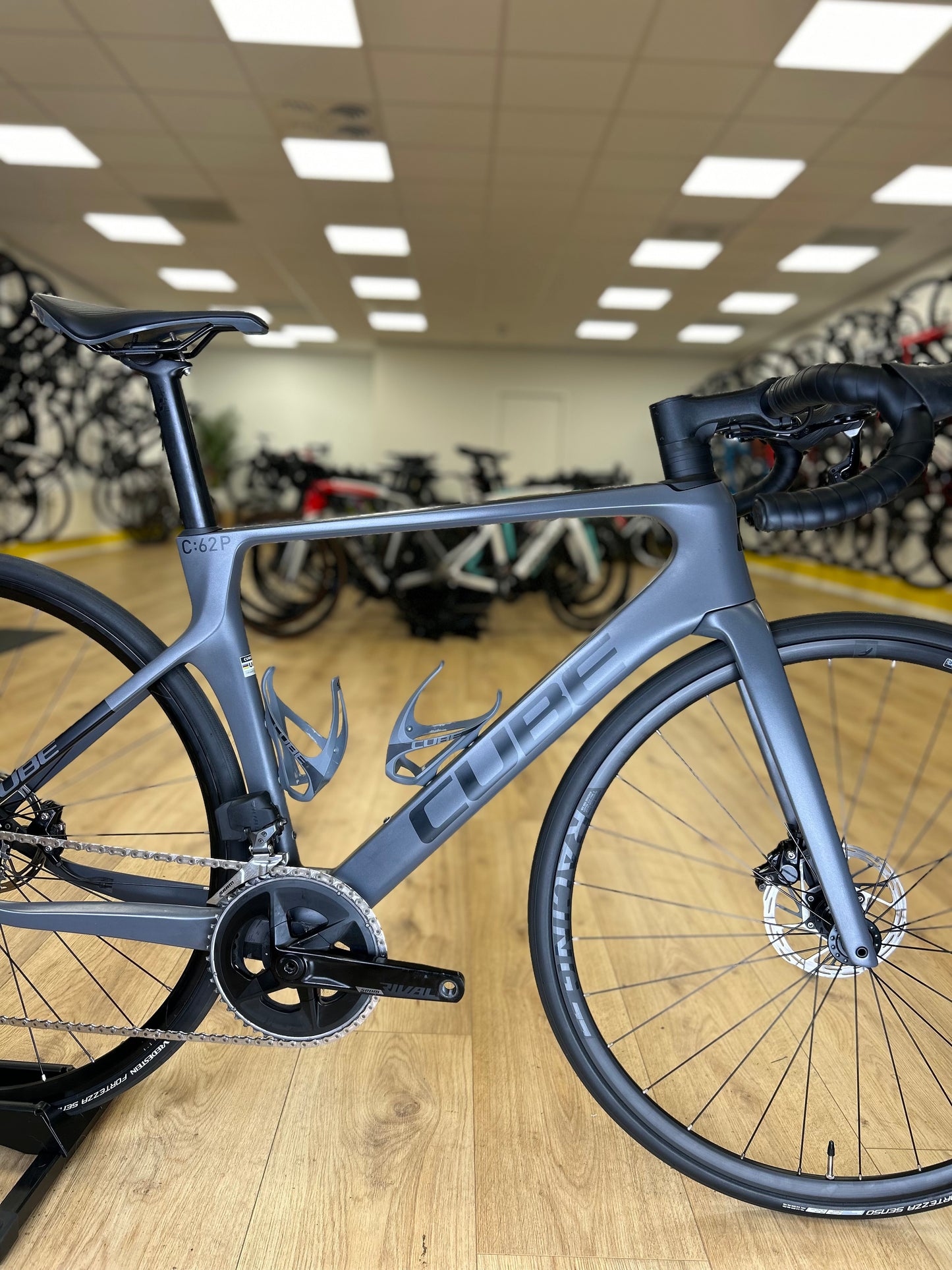 Cube Agree C62 AXS Carbon Disc Racefiets