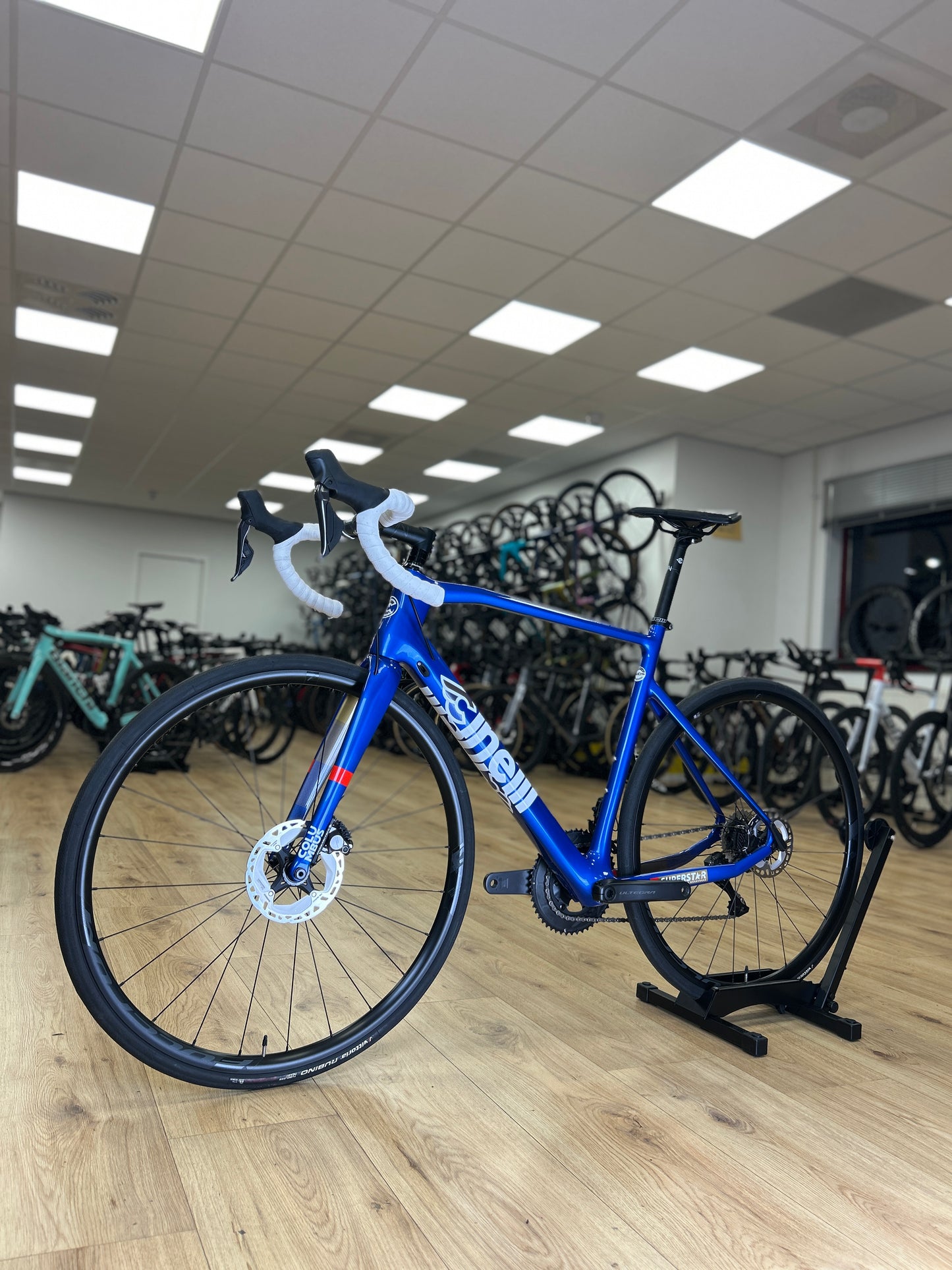 0km Showroom Model Cinelli Superstar Di2 Carbon Racefiets