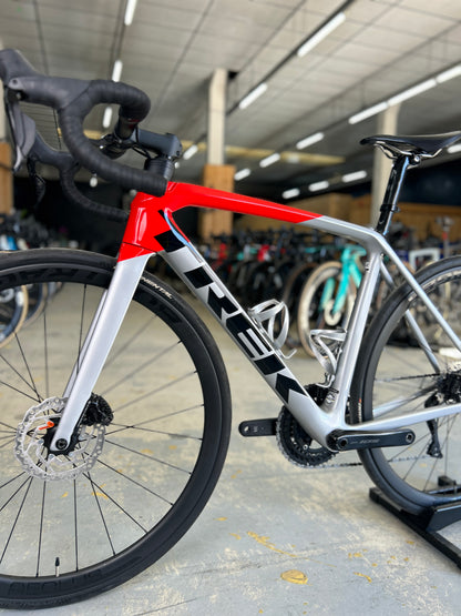 Trek Emonda SL6 Pro Di2 Carbon Road Bike