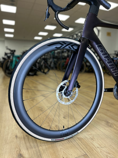 Giant Propel Advanced Pro 1 AXS Carbon Road Bike