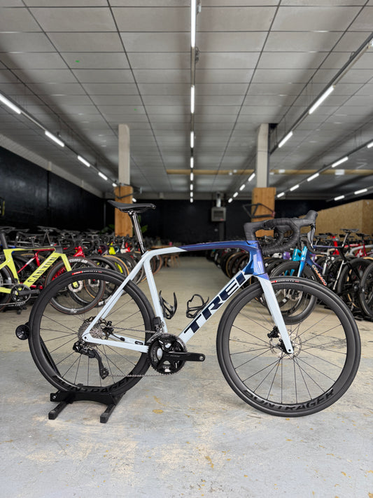 Trek Emonda SL6 Di2 Carbon Road Bike