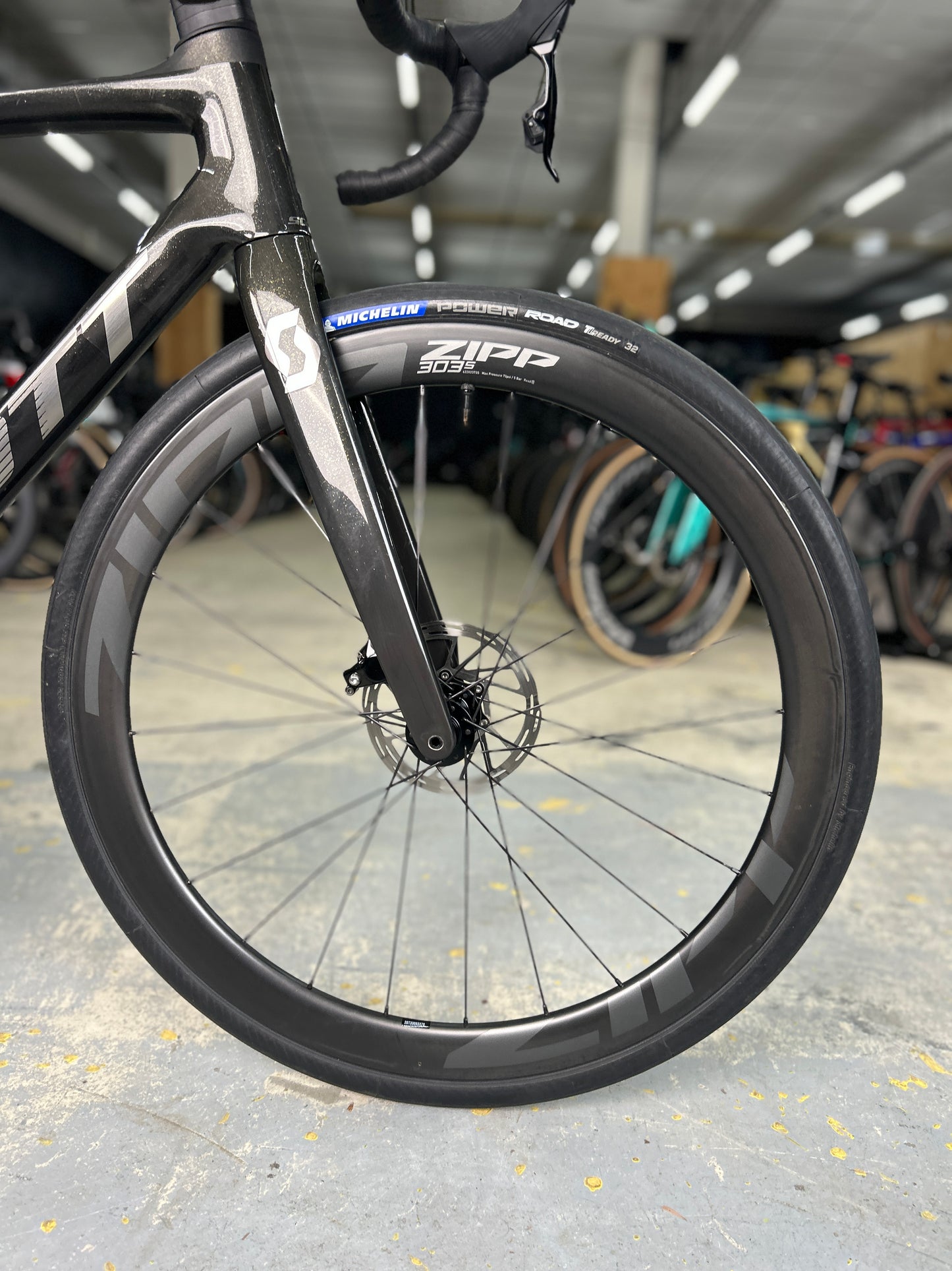 Scott Addict 10 AXS Carbon Road Bike