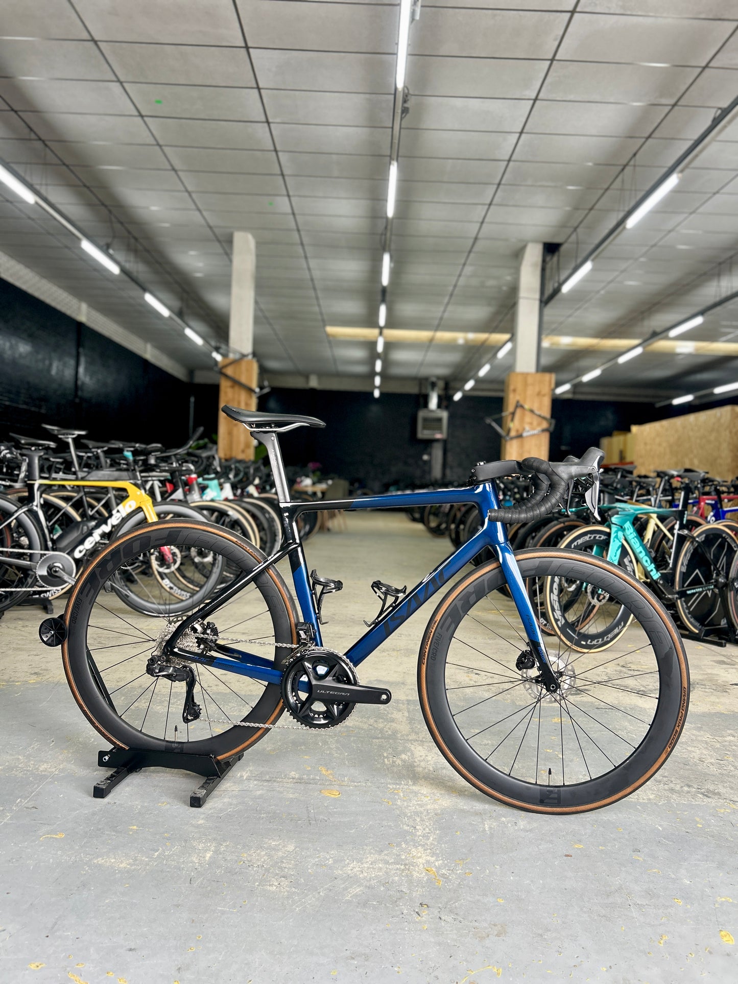 Isaac Boson Di2 Carbon Road Bike