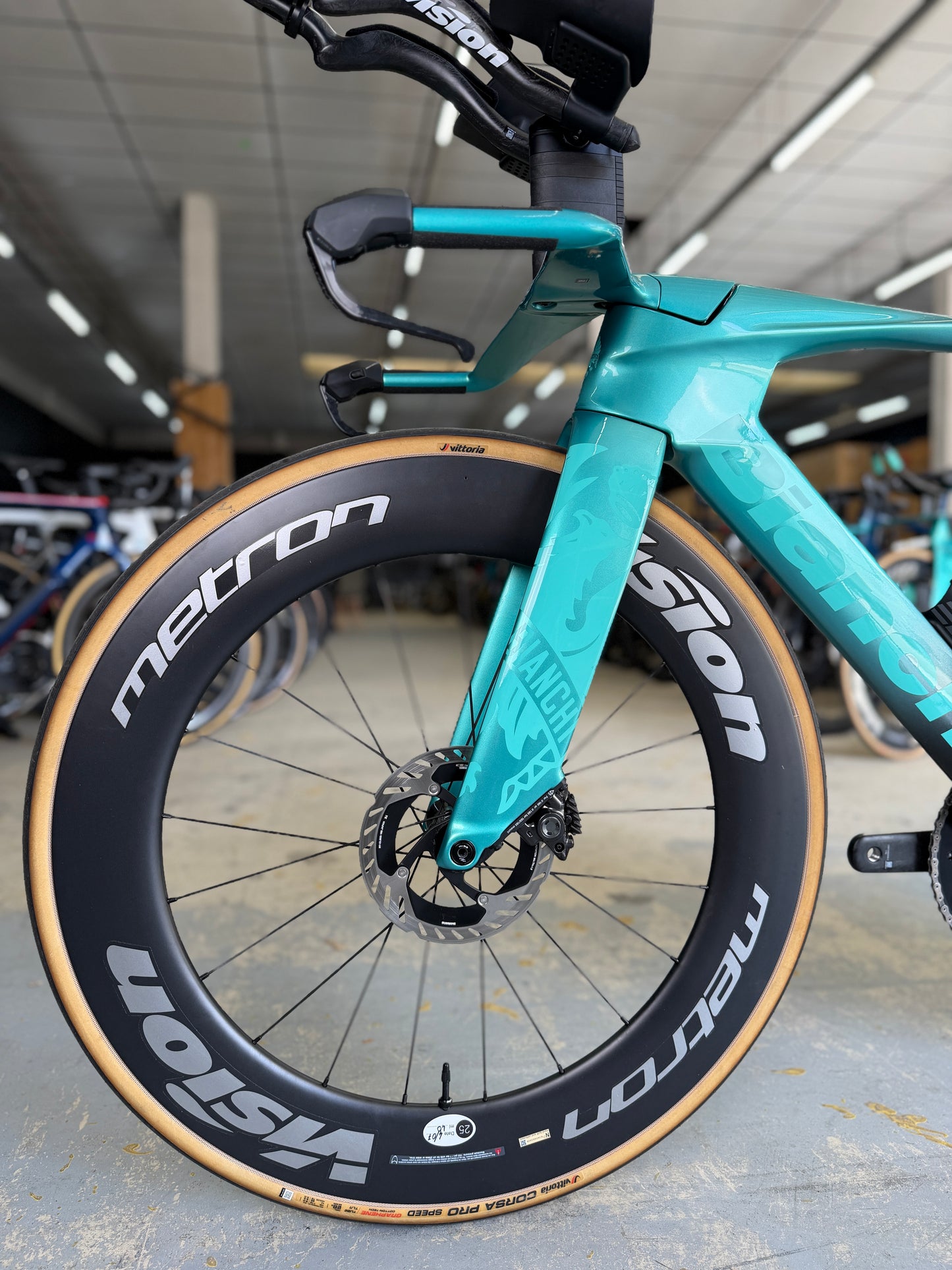 Bianchi Aquila RC Disc Di2 Carbon Road Bike