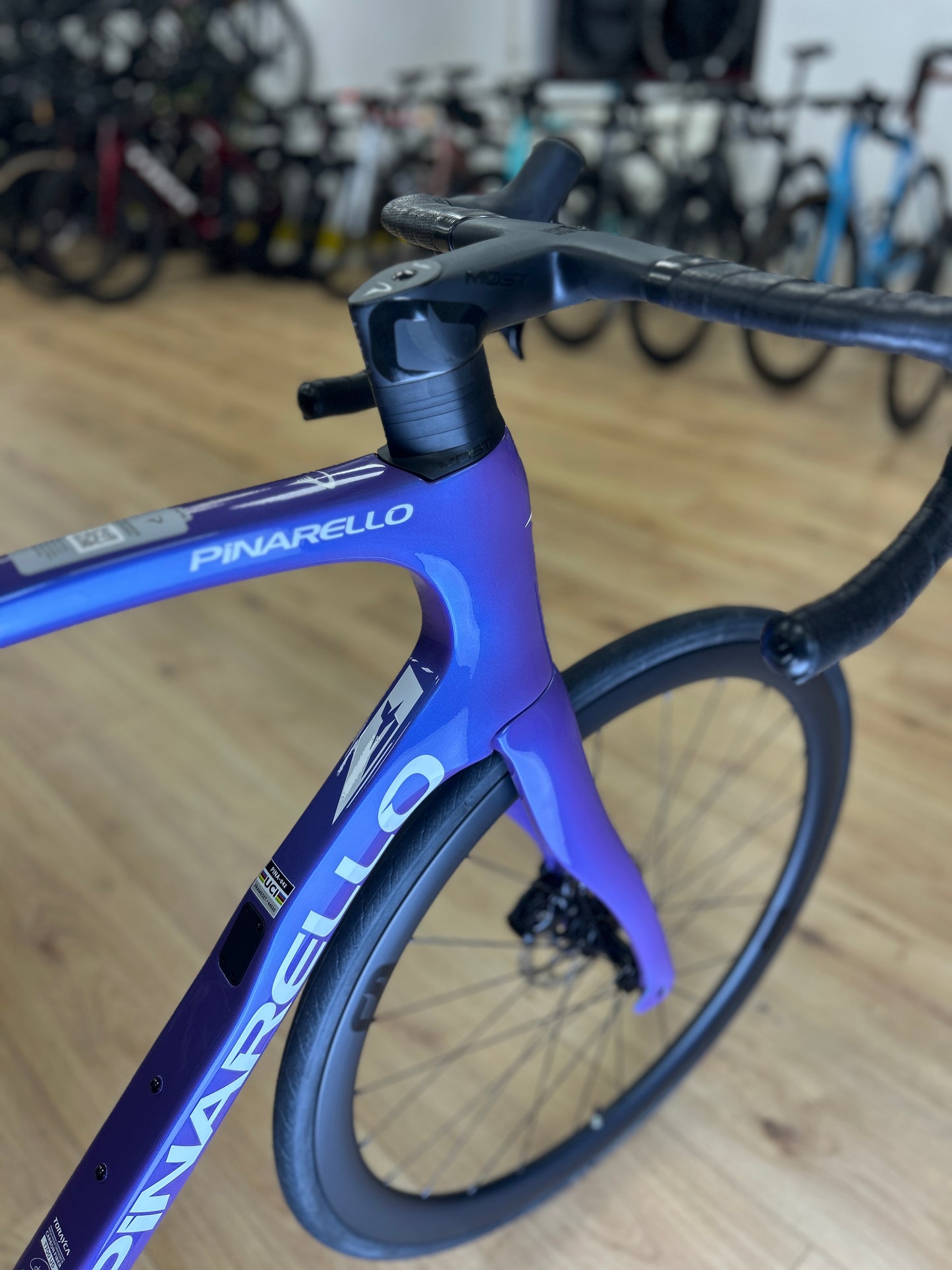 0km Showroom Model Pinarello F5 Di2 Carbon Racefiets