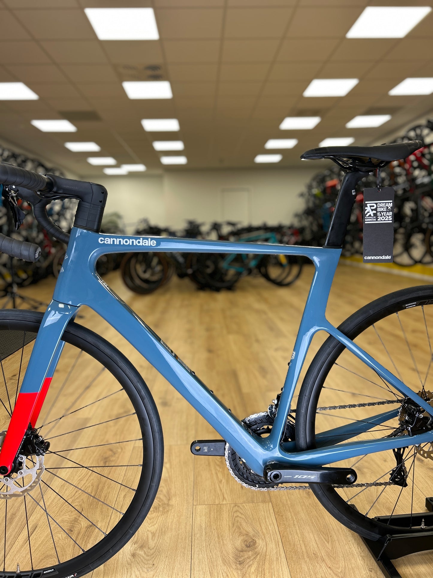 SHOWROOM MODEL Cannondale SuperSix Evo Carbon Racefiets