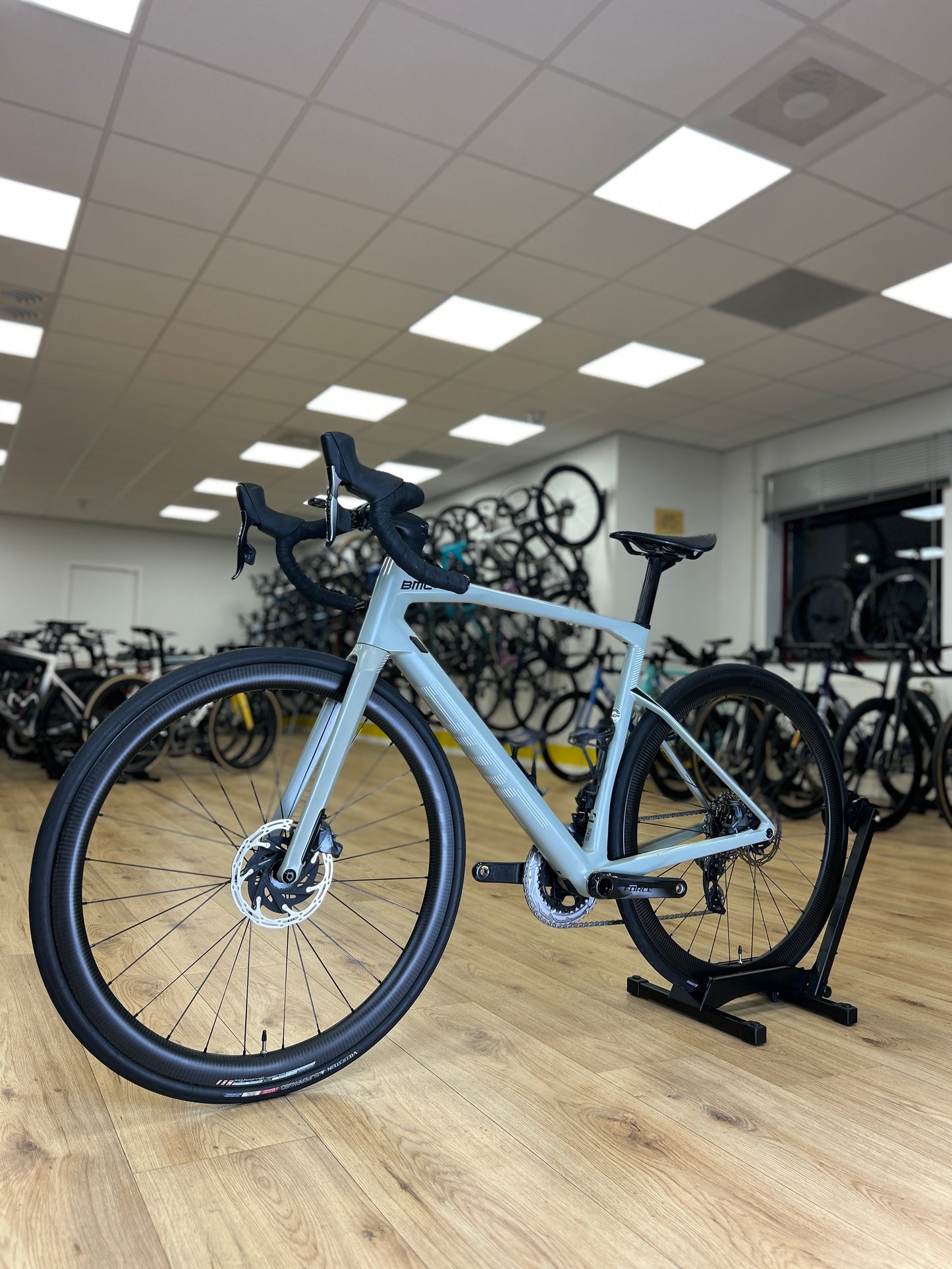 BMC Roadmachine 01 DI2 Carbon Racefiets