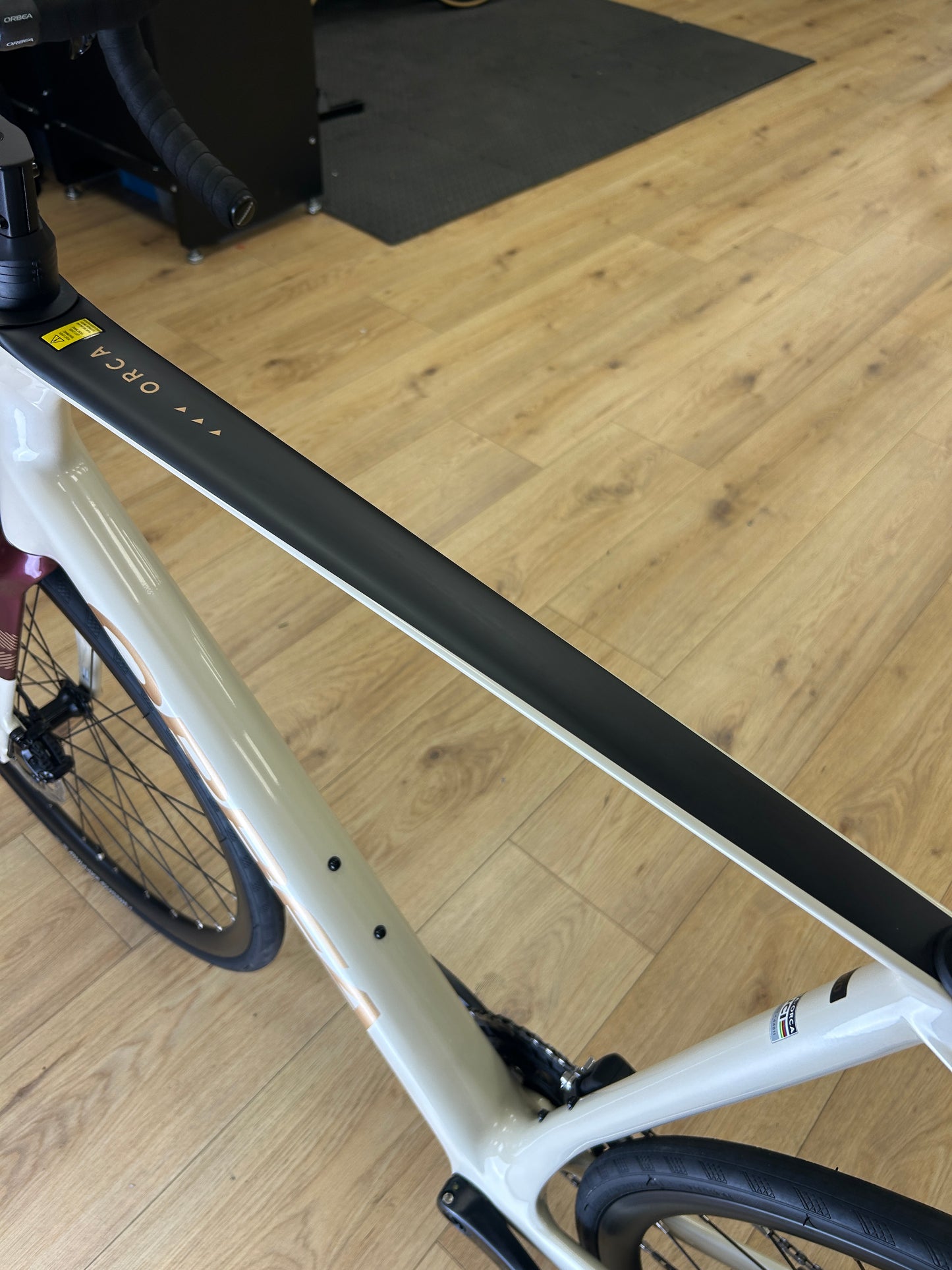 0km Showroom Model Orbea Orca M30iTEAM Di2 Carbon Racefiets