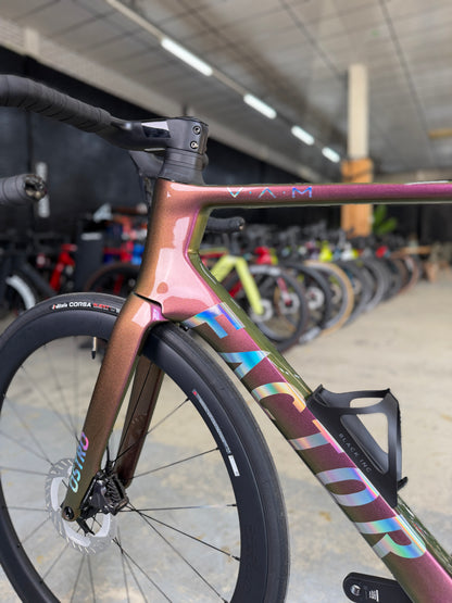 NIEUW Factor Ostro VAM Di2 Carbon Racefiets