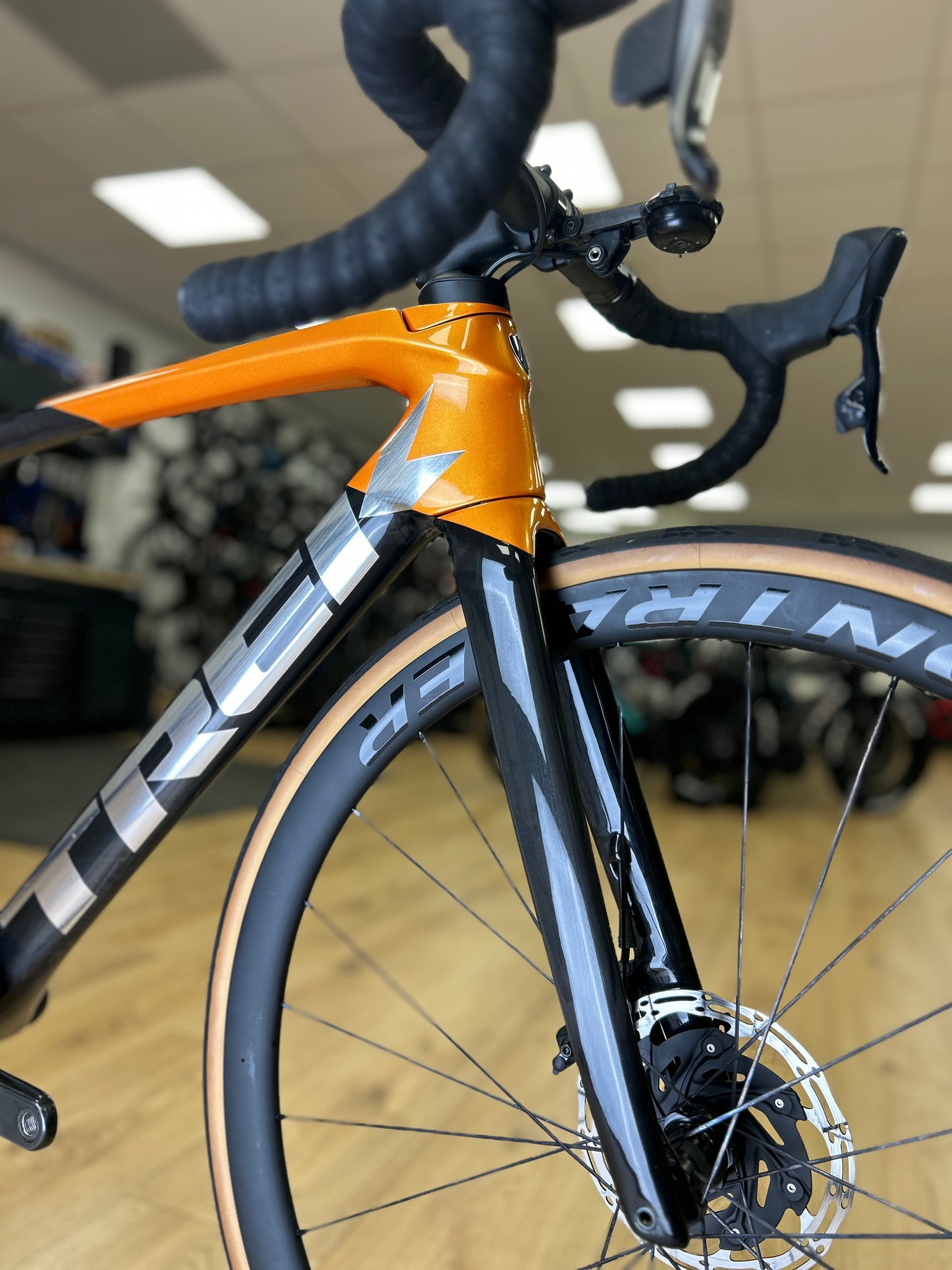 Trek Emonda SL7 AXS Carbon Road Bike