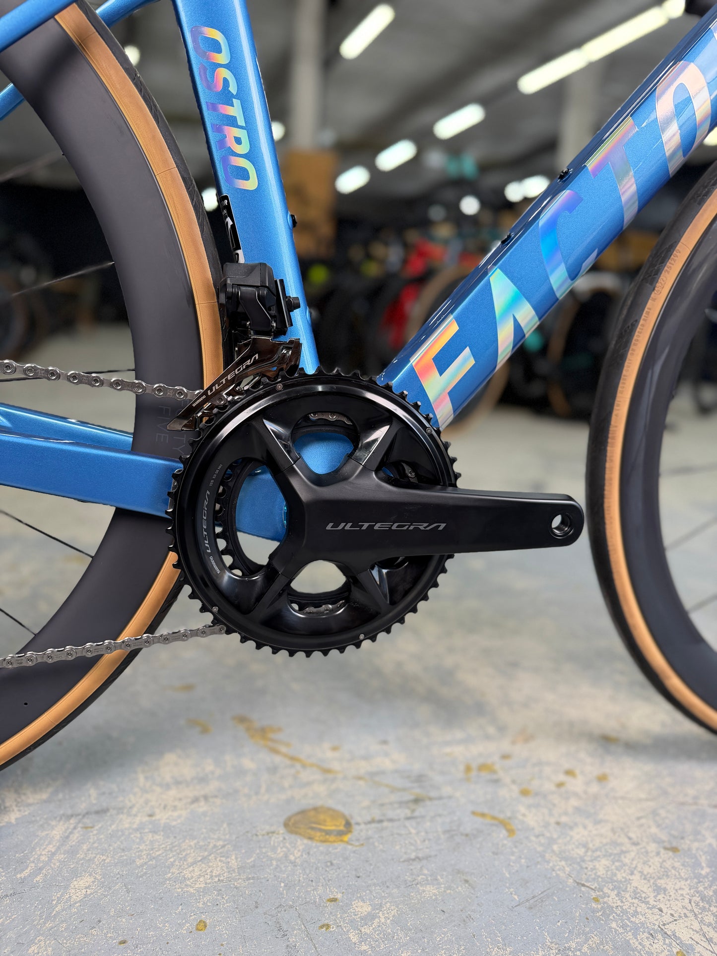 NIEUW Factor Ostro VAM Di2 Carbon Racefiets