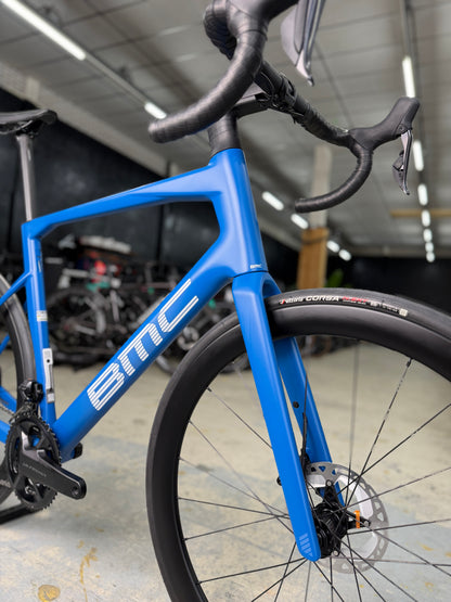 NIEUW BMC Roadmachine Di2 Carbon Racefiets