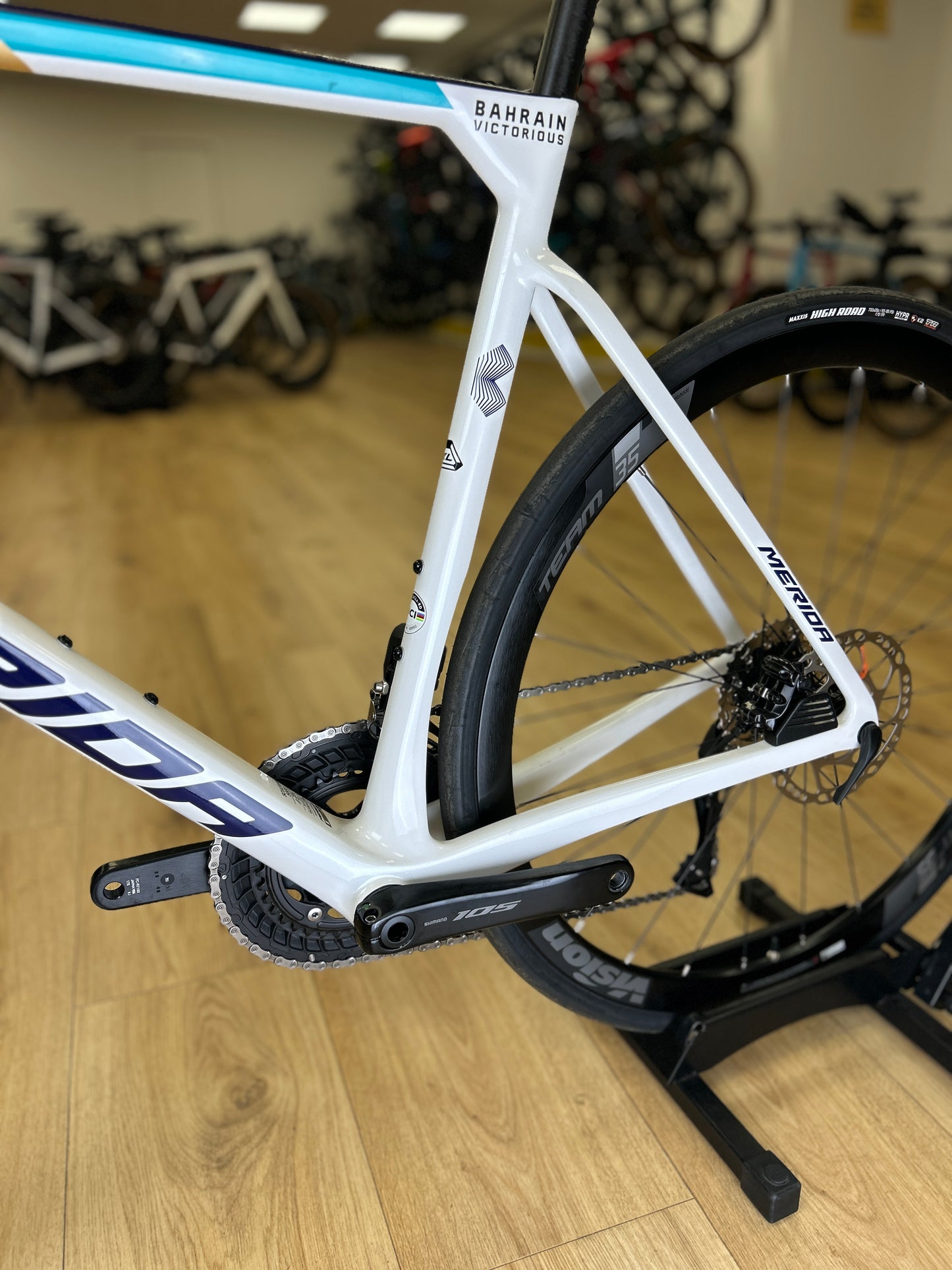 SHOWROOM MODEL 0km Merida Scultura 5000 Di2 Carbon Racefiets