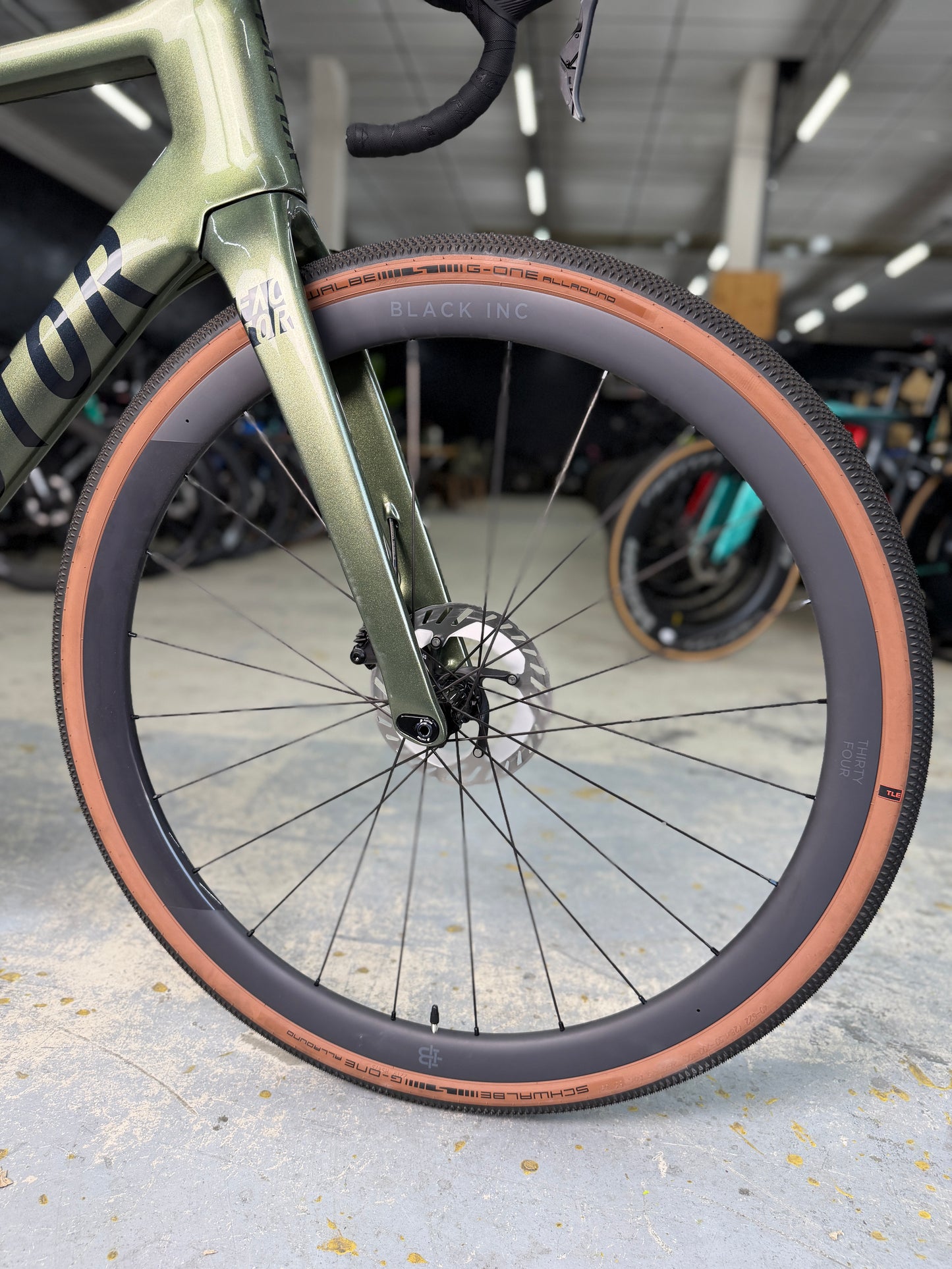 NIEUW Factor Ostro Gravel GRX Di2 Gravel Fiets