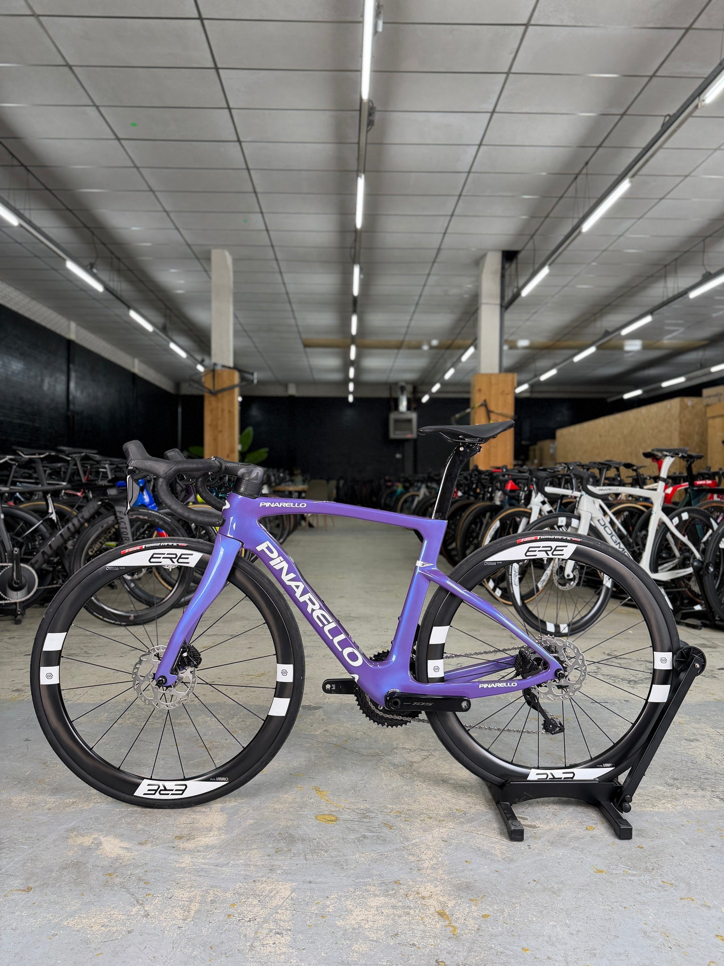 DEMO Pinarello F5 Di2 Carbon Road Bike
