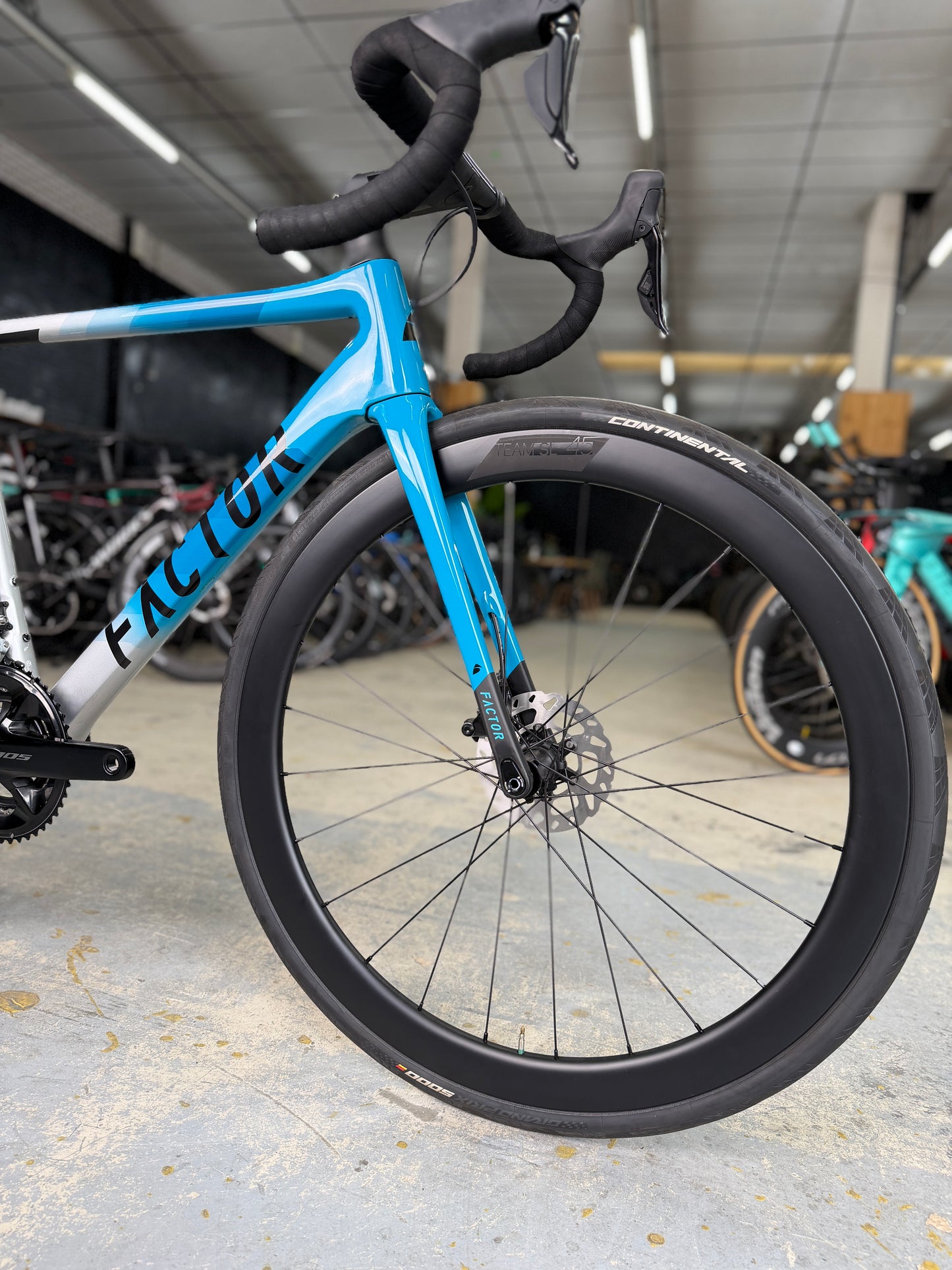 NIEUW Factor O2 Di2 Carbon Racefiets