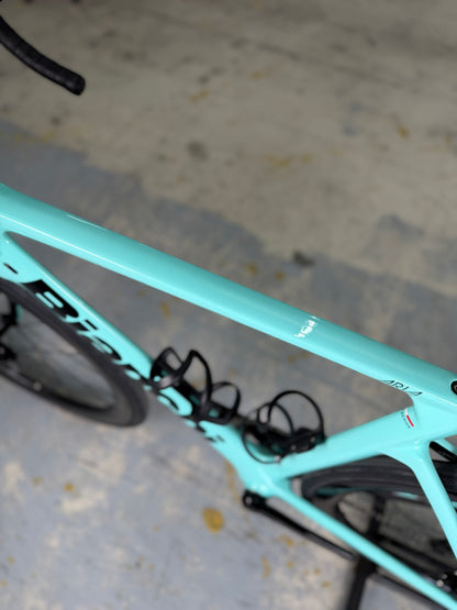 Bianchi Aria AXS Carbon Racefiets