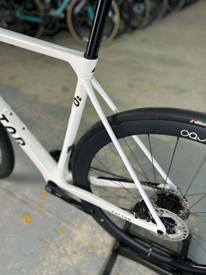 Showroom Factor O2 Di2 Carbon Racefiets