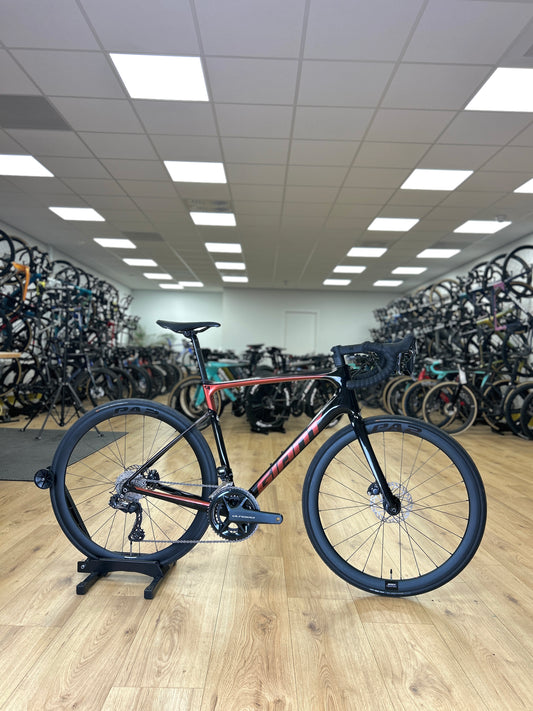 Giant Defy Advanced 1 Di2 Carbon Racefiets