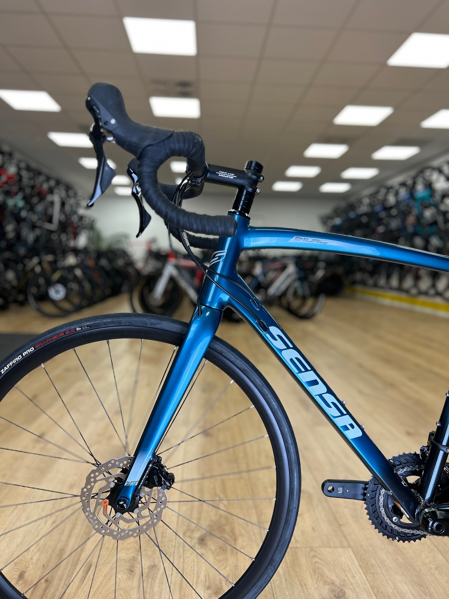 0km Showroom Model Sensa Emilia Racefiets