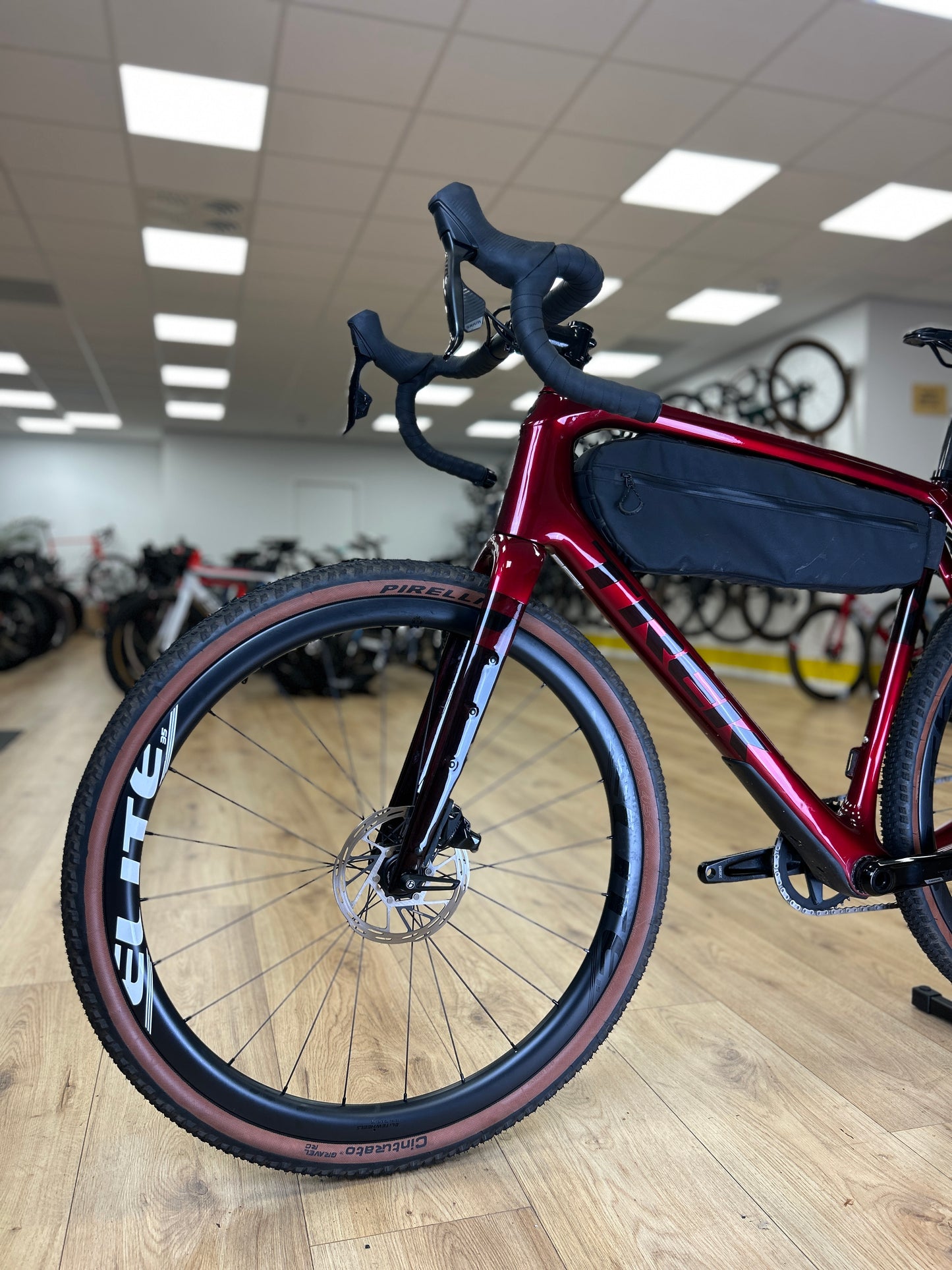 Trek Checkpoint AXS Gravel Fiets