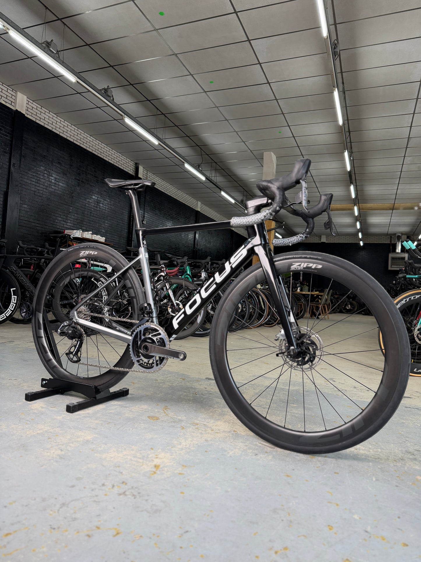 Focus Izalco Max SRAM RED eTap Carbon Racefiets