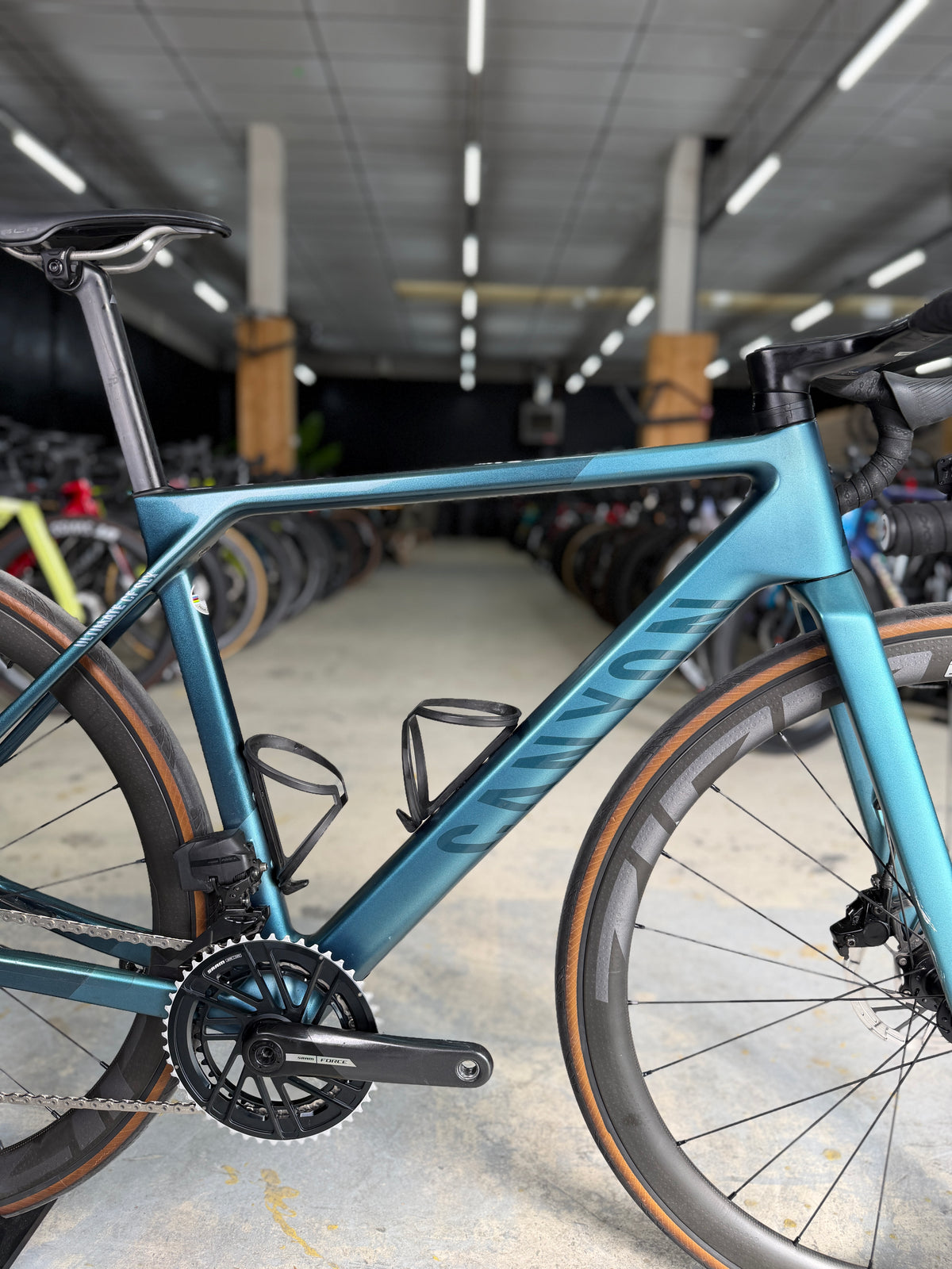 Canyon Ultimate CF SLX AXS Carbon Racefiets