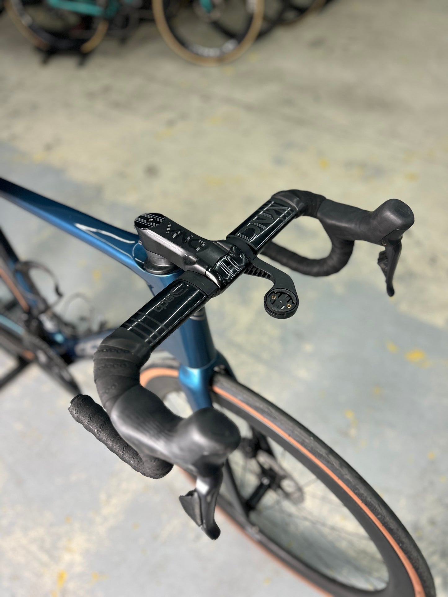 Sensa Giulia Supremo Di2 Carbon Road Bike