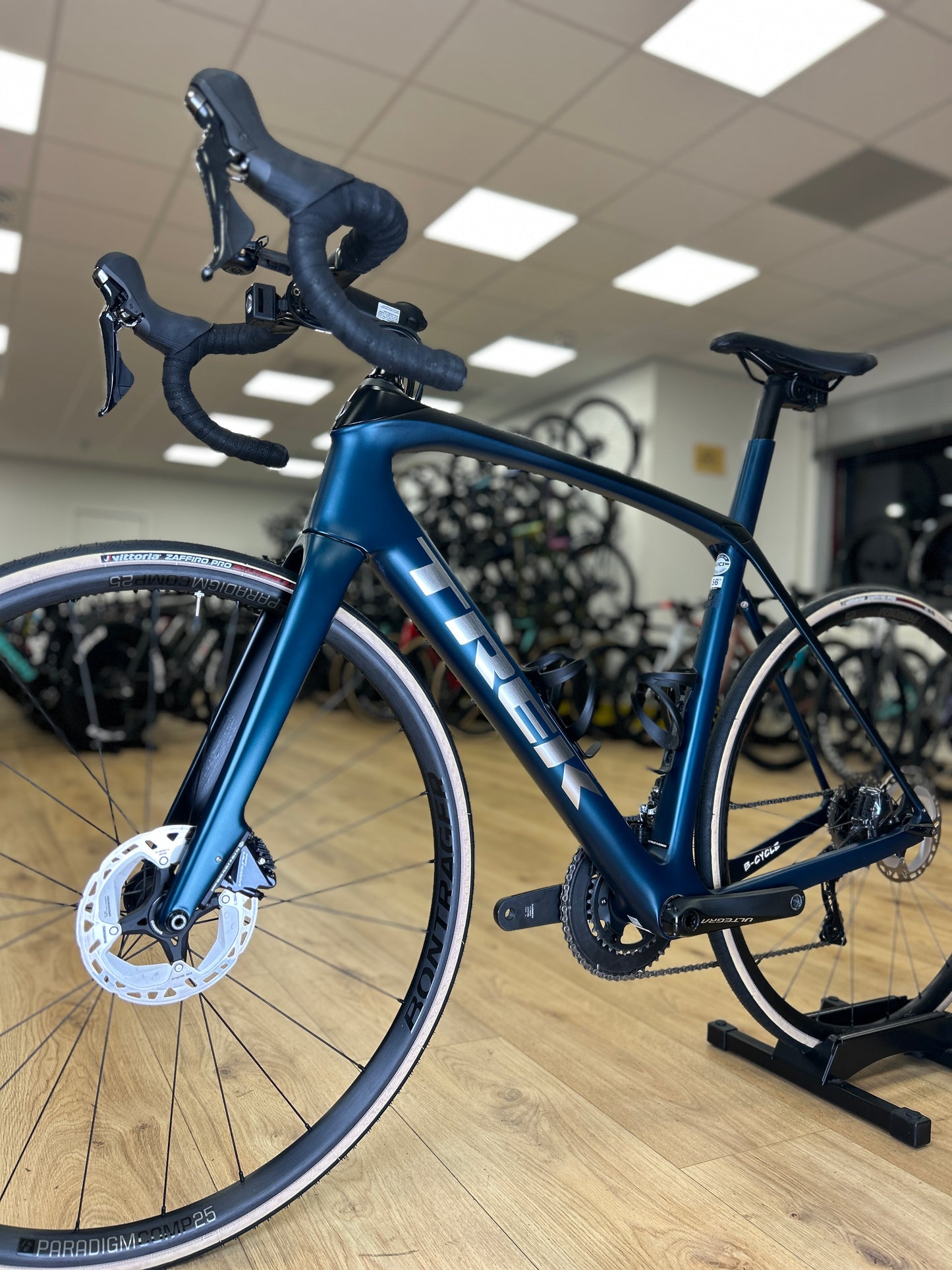 Trek Domane SL6 Disc Carbon Road Bike