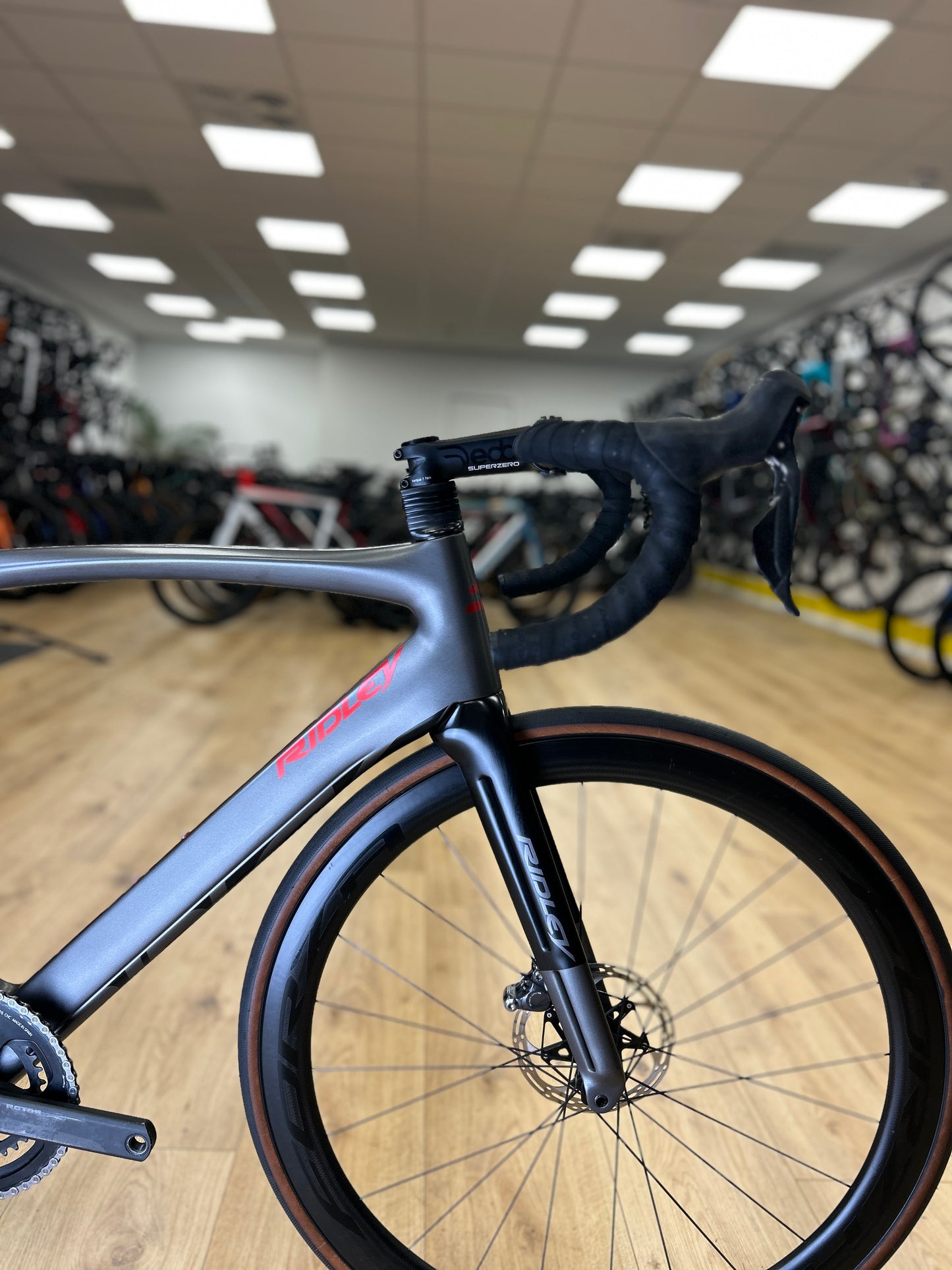 Ridley Noah Di2 Carbon Racefiets