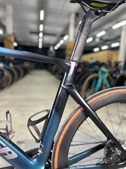 Sensa Giulia Supremo Di2 Carbon Road Bike