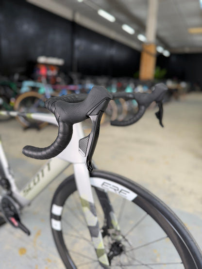 Showroom Model Scott Foil RC30 AXS Carbon Racefiets