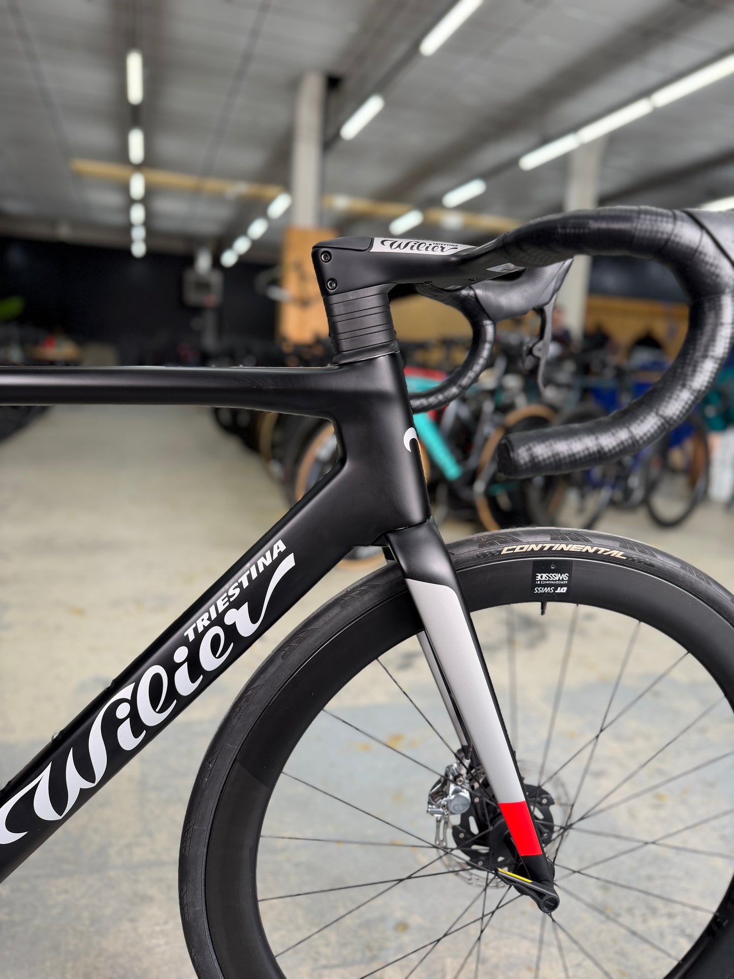 Wilier Filante SLR eTap Carbon Racefiets