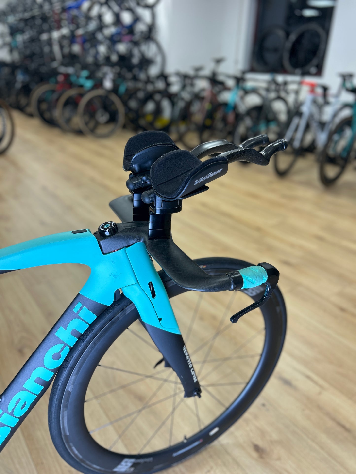 Bianchi Aquila CV Di2 Carbon Road Bike