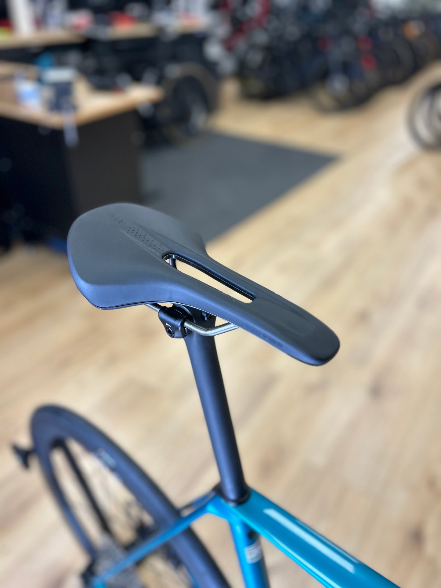 0km Showroom Model Orbea Orca M30iTEAM Di2 Carbon Racefiets