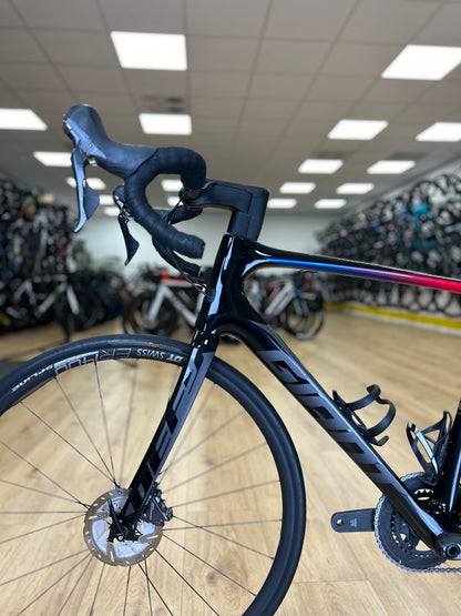 Giant Defy Advanced Carbon Racefiets