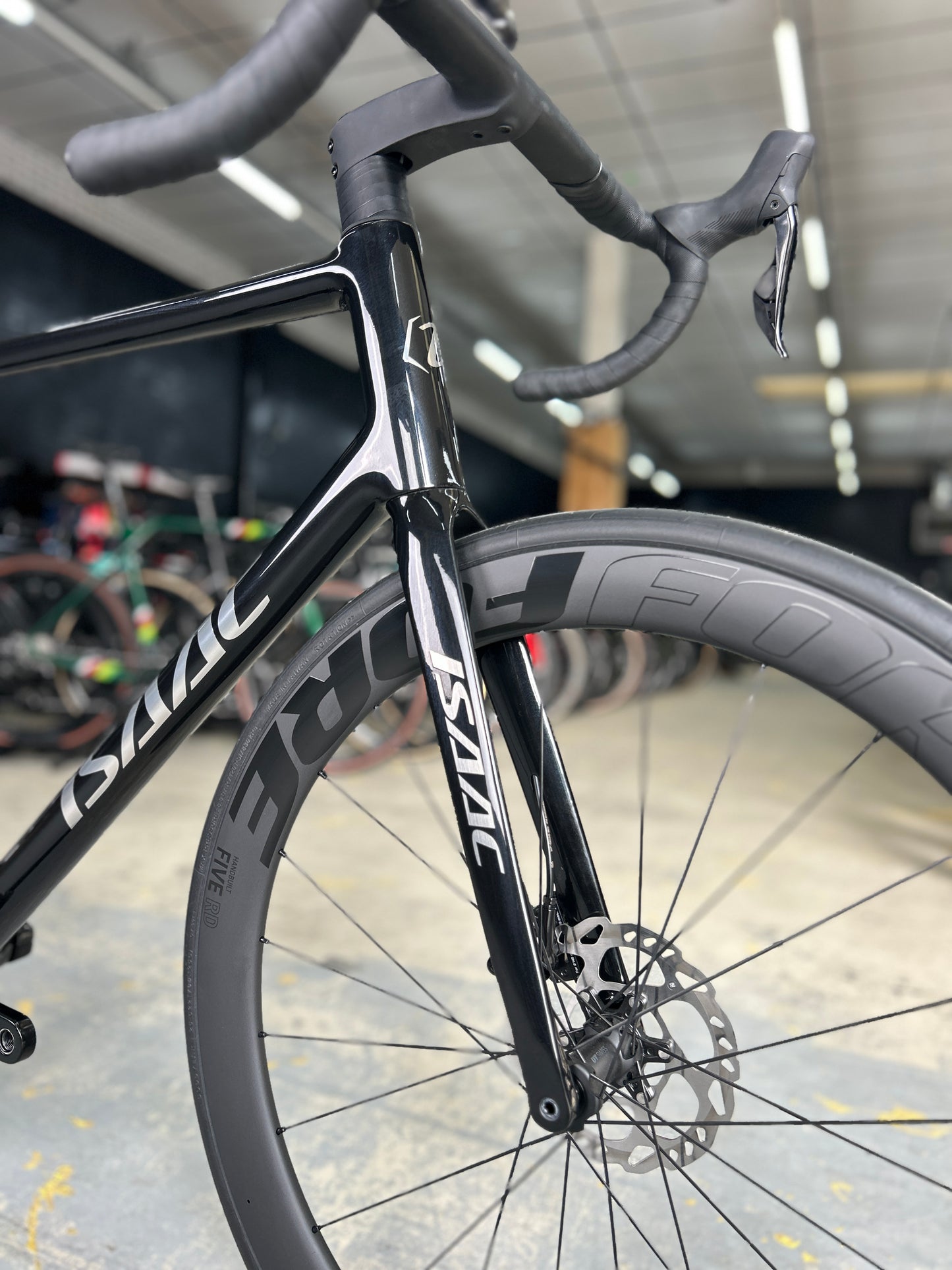 NEW Isaac Element Di2 Carbon Road Bike