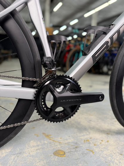 NIEUW BMC Roadmachine R01 Di2 Carbon Racefiets