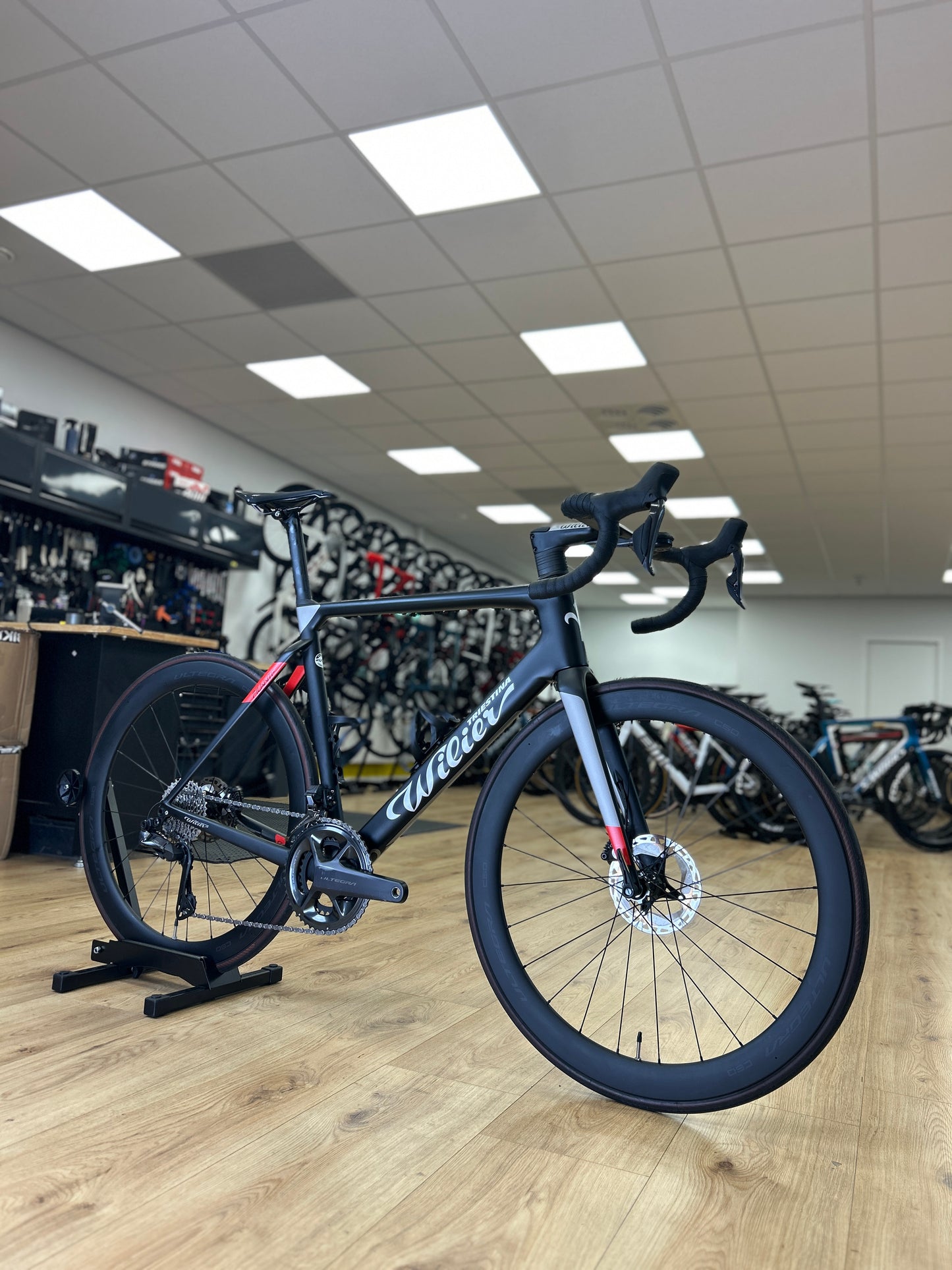 2000km Wilier Filante SLR Di2 Carbon Racefiets