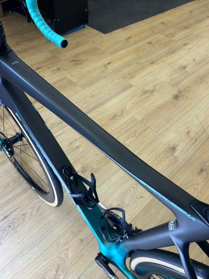 Bianchi Specialissima RC Di2 Dura Ace Carbon Road Bike